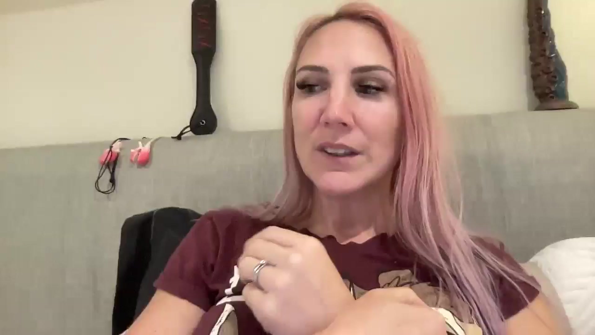 Gallery image thumbnail from Bellanoirxx's myfreecams stream on, 10/04/2025, 02:39 image 1 of 20