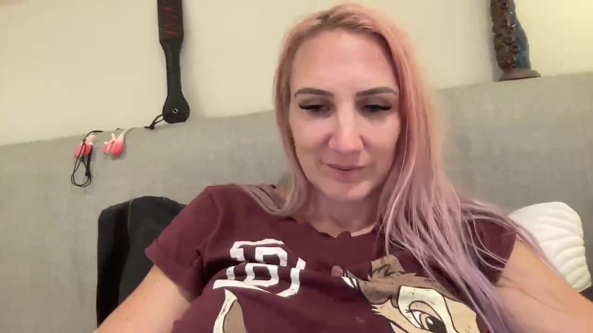 Gallery image thumbnail from Bellanoirxx's myfreecams stream on, 10/04/2025, 02:39 image 2 of 20