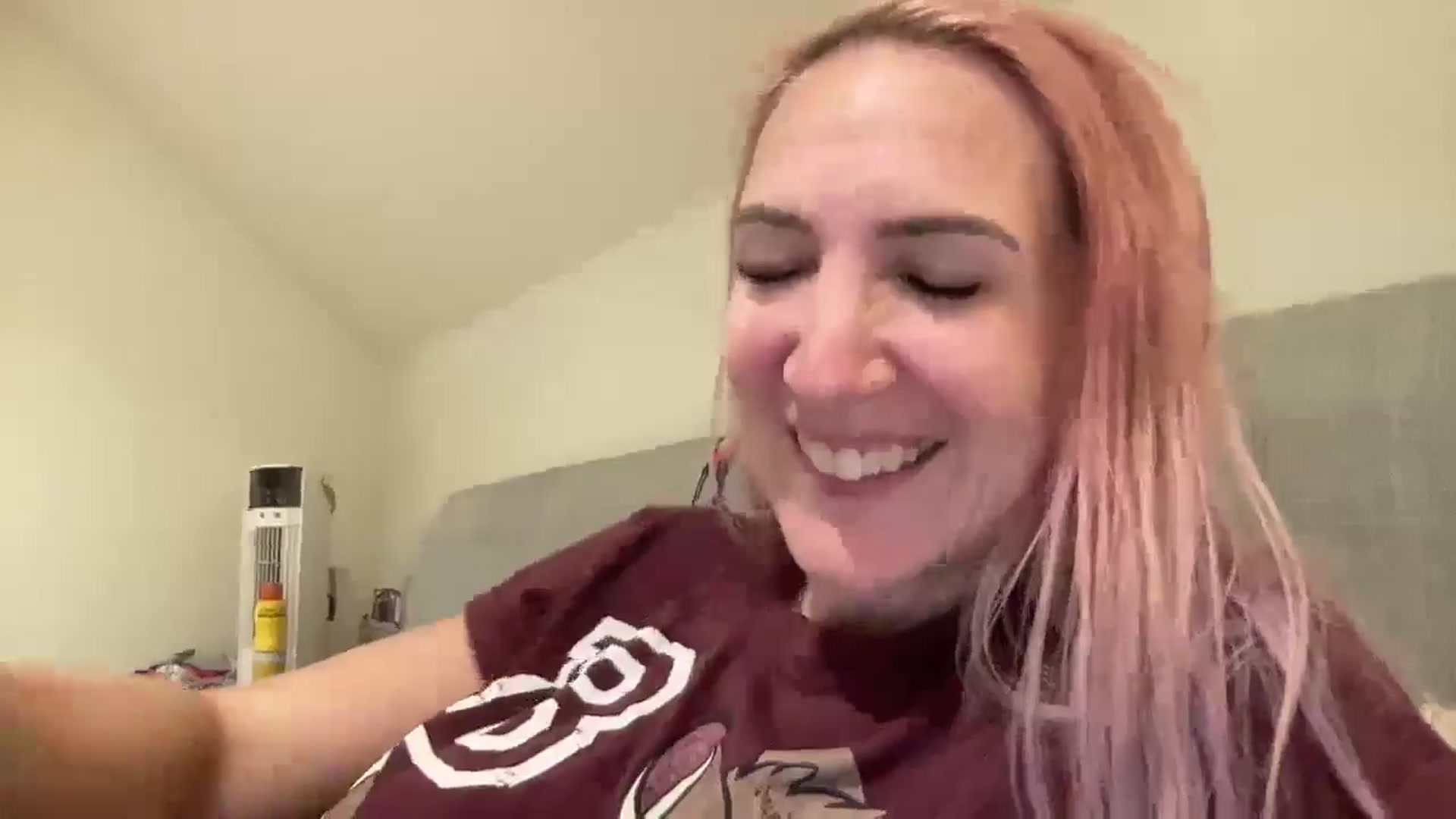 Gallery image thumbnail from Bellanoirxx's myfreecams stream on, 10/04/2025, 02:39 image 7 of 20