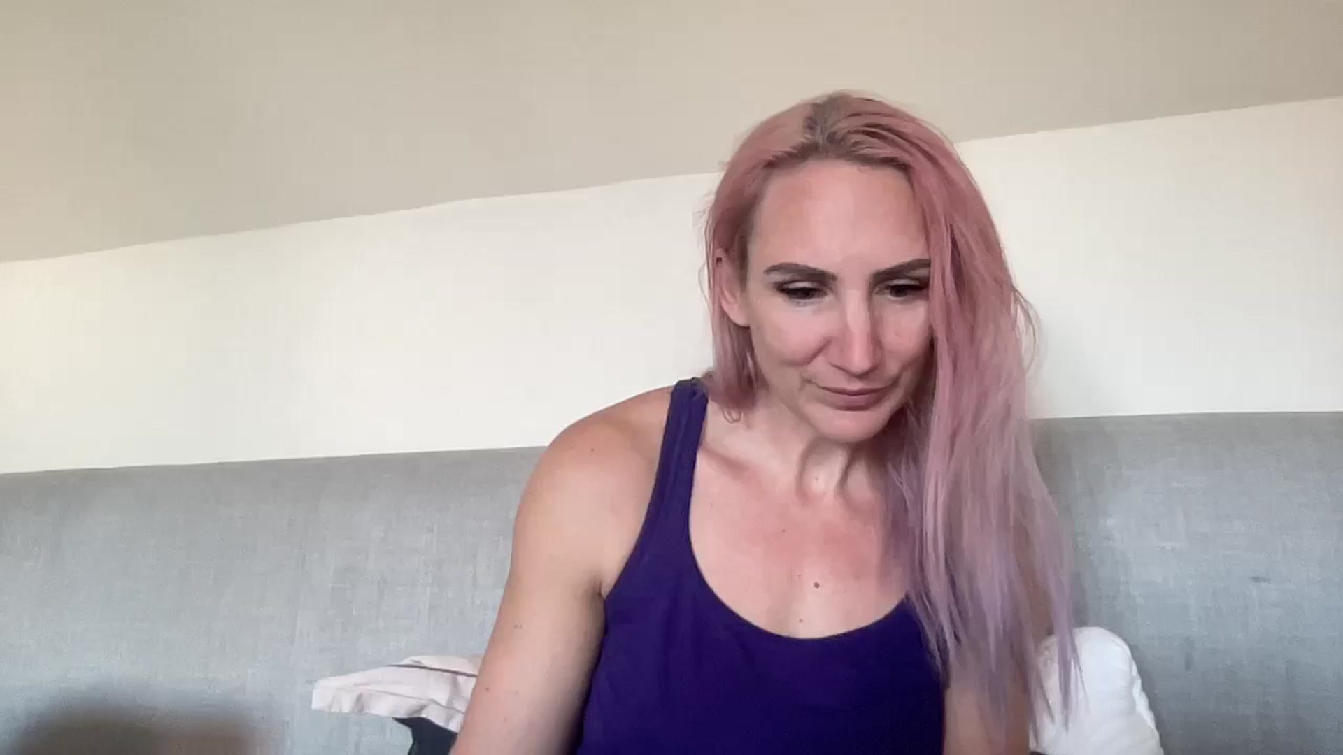 Gallery image thumbnail from Bellanoirxx's myfreecams stream on, 10/06/2025, 13:30 image 9 of 20
