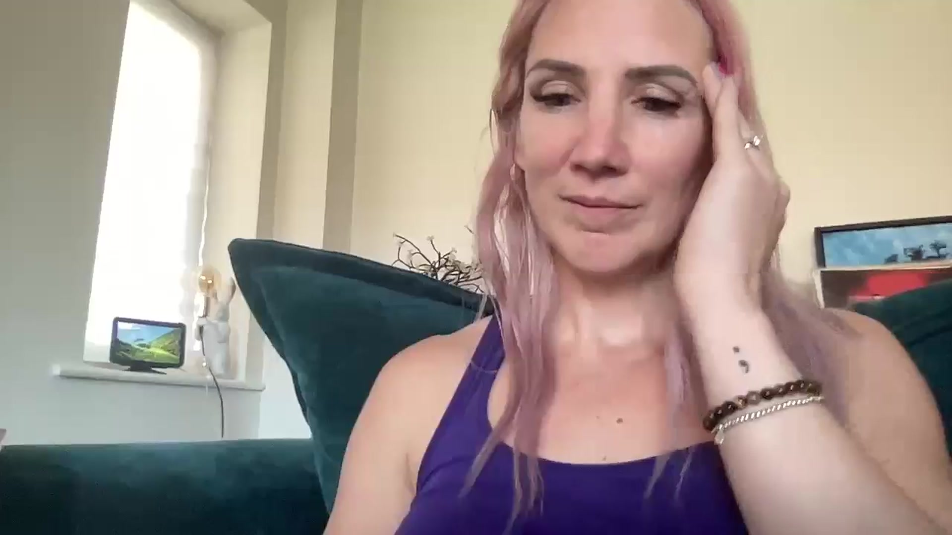 Gallery image thumbnail from Bellanoirxx's myfreecams stream on, 10/06/2025, 14:02 image 9 of 20