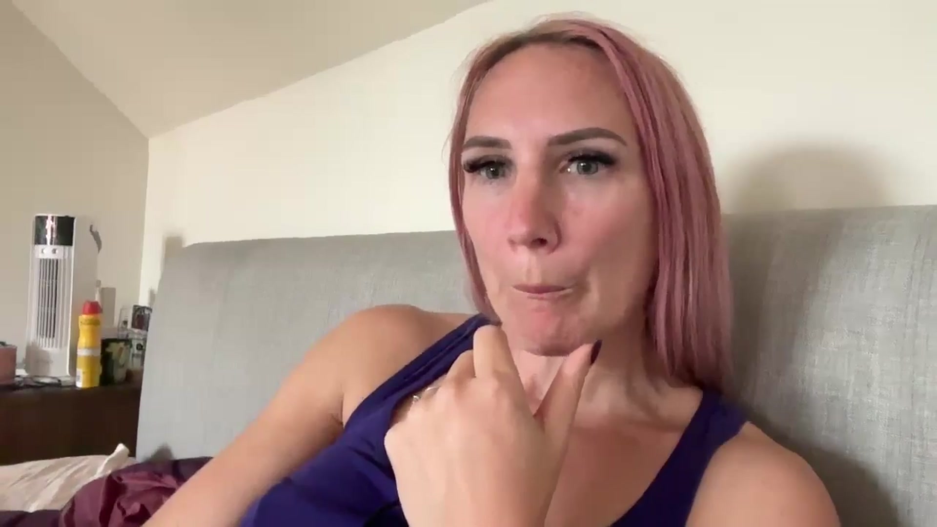 Gallery image thumbnail from Bellanoirxx's myfreecams stream on, 10/08/2025, 13:26 image 15 of 20