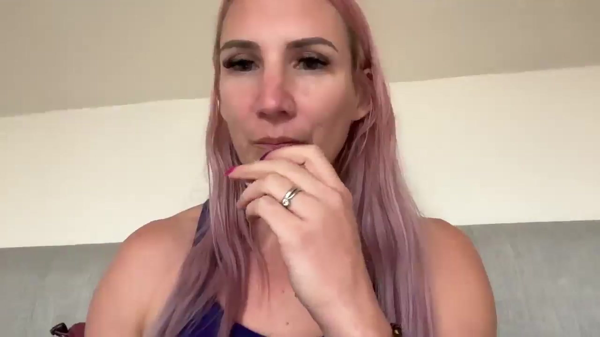 Gallery image thumbnail from Bellanoirxx's myfreecams stream on, 10/08/2025, 13:26 image 3 of 20