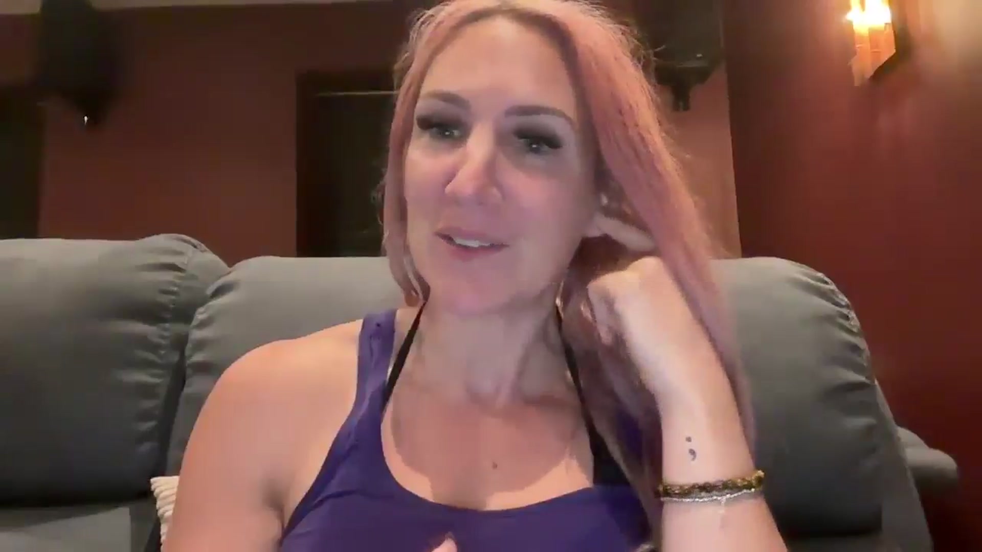 Gallery image thumbnail from Bellanoirxx's myfreecams stream on, 10/08/2025, 20:48 image 12 of 20