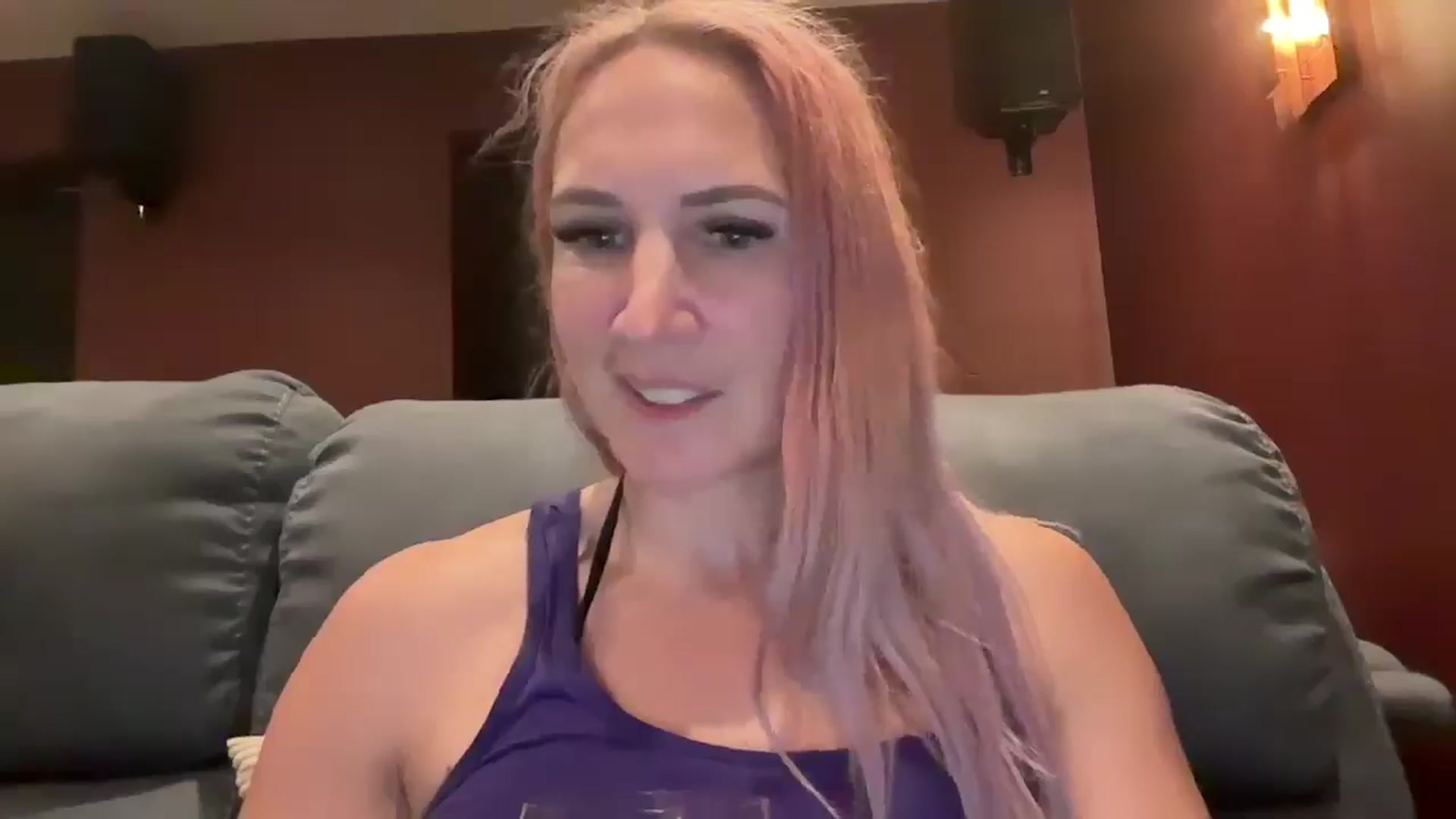Gallery image thumbnail from Bellanoirxx's myfreecams stream on, 10/08/2025, 20:48 image 11 of 20