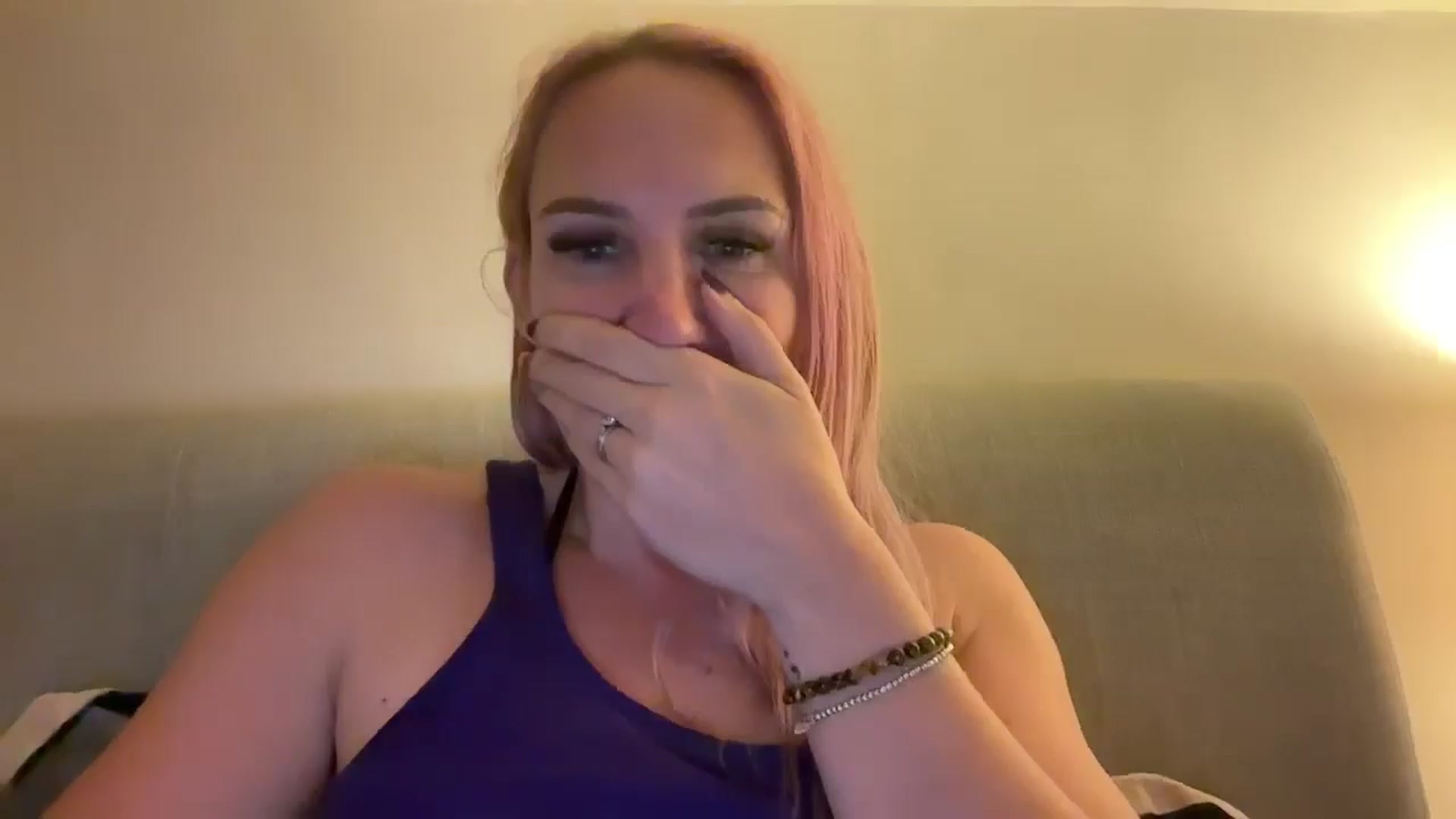Gallery image thumbnail from Bellanoirxx's myfreecams stream on, 10/08/2025, 20:48 image 4 of 20
