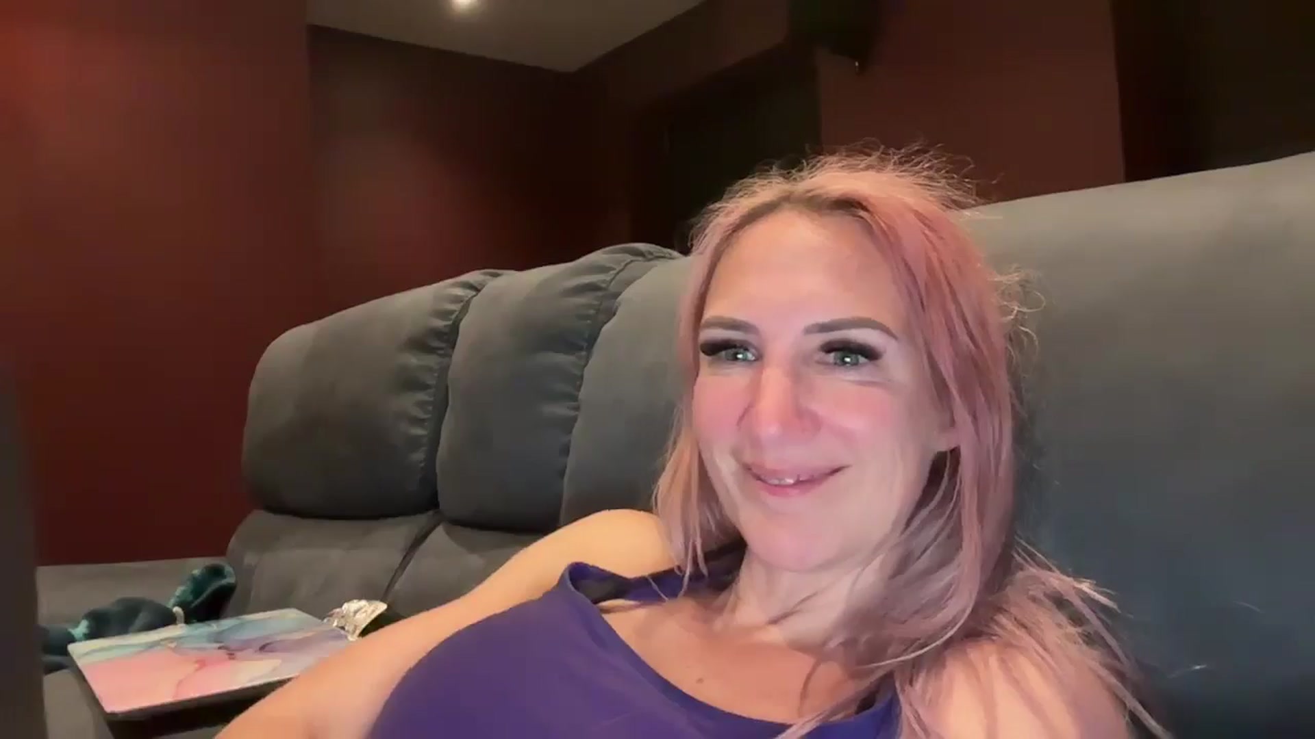 Gallery image thumbnail from Bellanoirxx's myfreecams stream on, 10/08/2025, 22:54 image 15 of 20