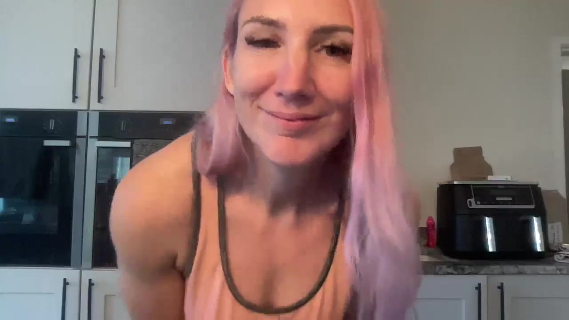 Gallery image thumbnail from Bellanoirxx's myfreecams stream on, 10/10/2025, 09:22 image 10 of 20