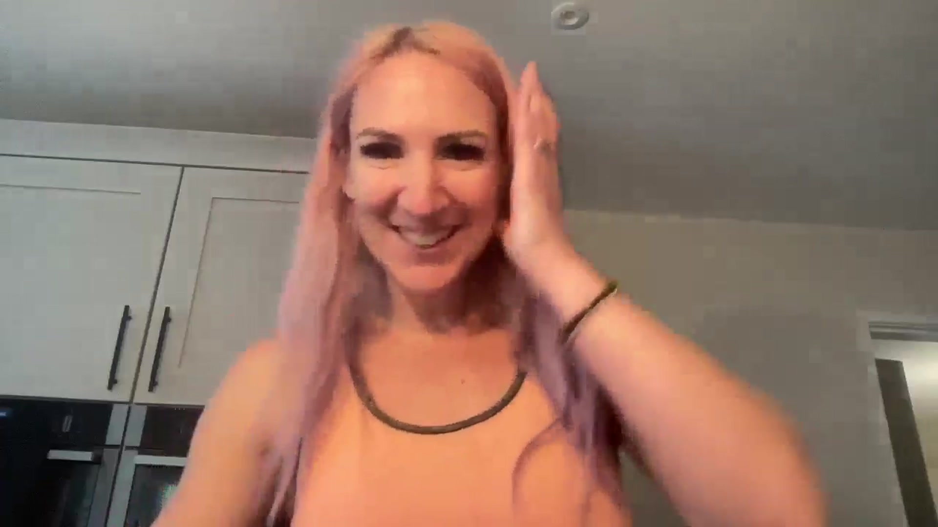 Gallery image thumbnail from Bellanoirxx's myfreecams stream on, 10/10/2025, 09:22 image 6 of 20