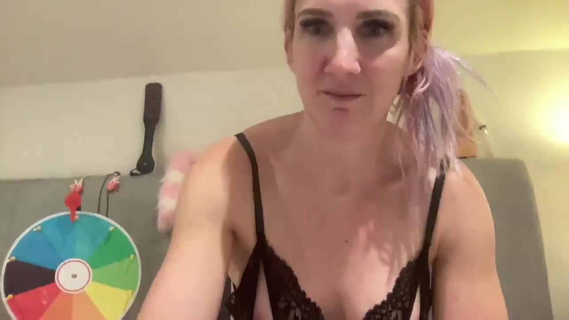 Gallery image thumbnail from Bellanoirxx's myfreecams stream on, 10/13/2025, 23:31 image 10 of 20