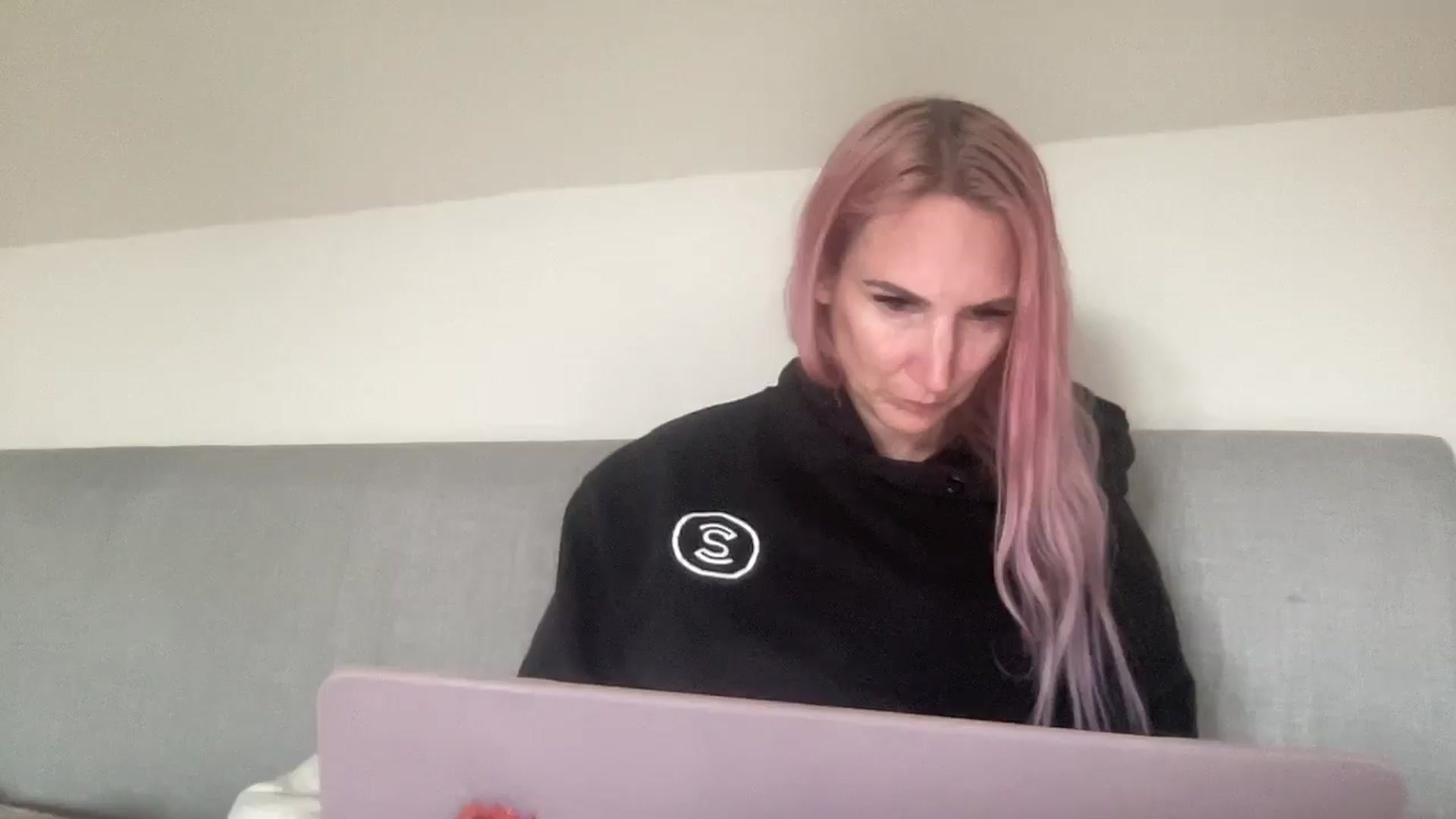 Gallery image thumbnail from Bellanoirxx's myfreecams stream on, 10/15/2025, 10:41 image 20 of 20