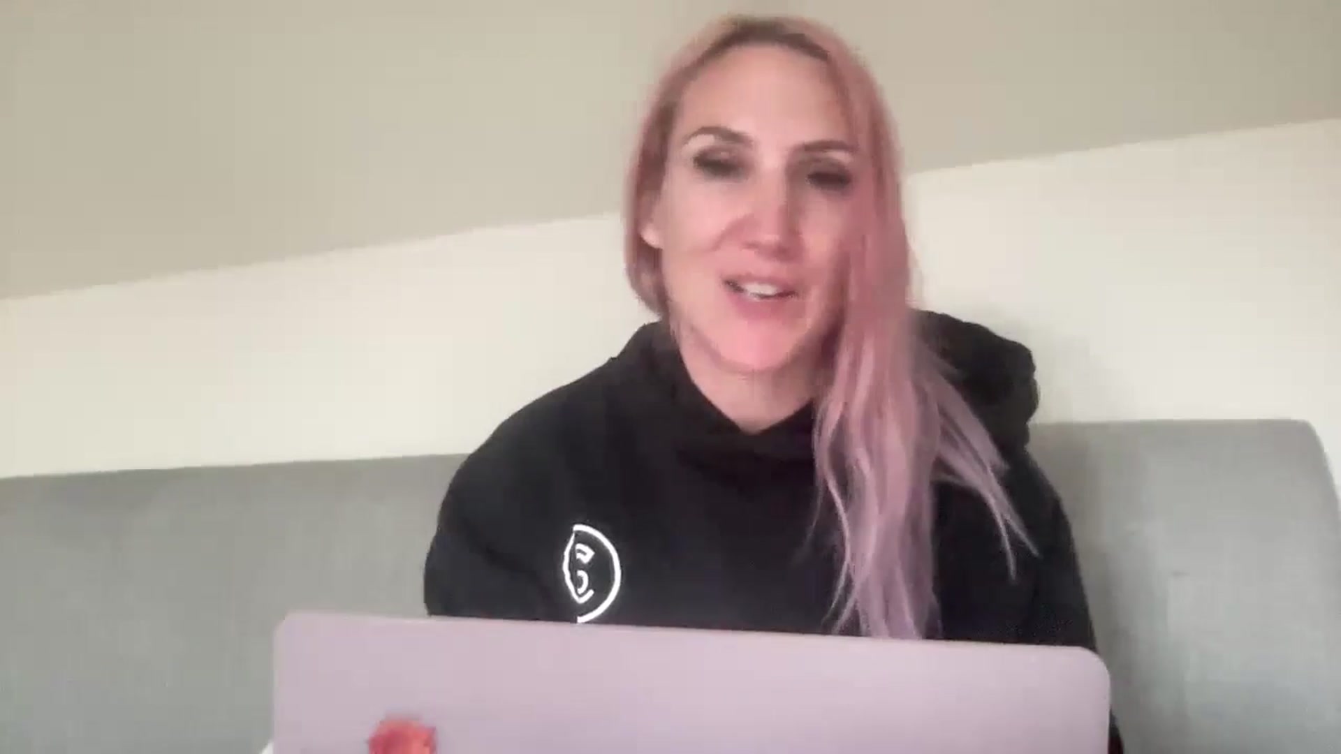 Gallery image thumbnail from Bellanoirxx's myfreecams stream on, 10/15/2025, 10:41 image 14 of 20