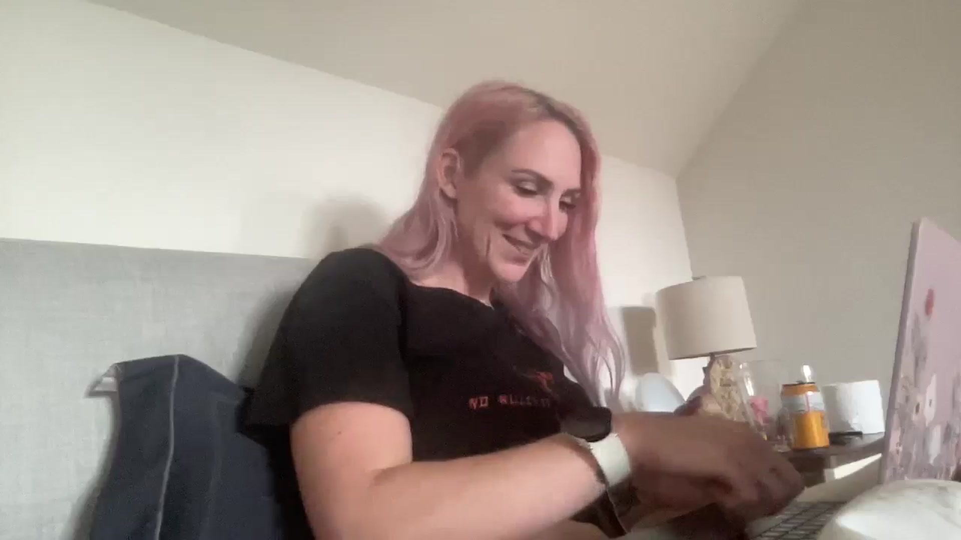 Gallery image thumbnail from Bellanoirxx's myfreecams stream on, 10/16/2025, 13:39 image 5 of 20