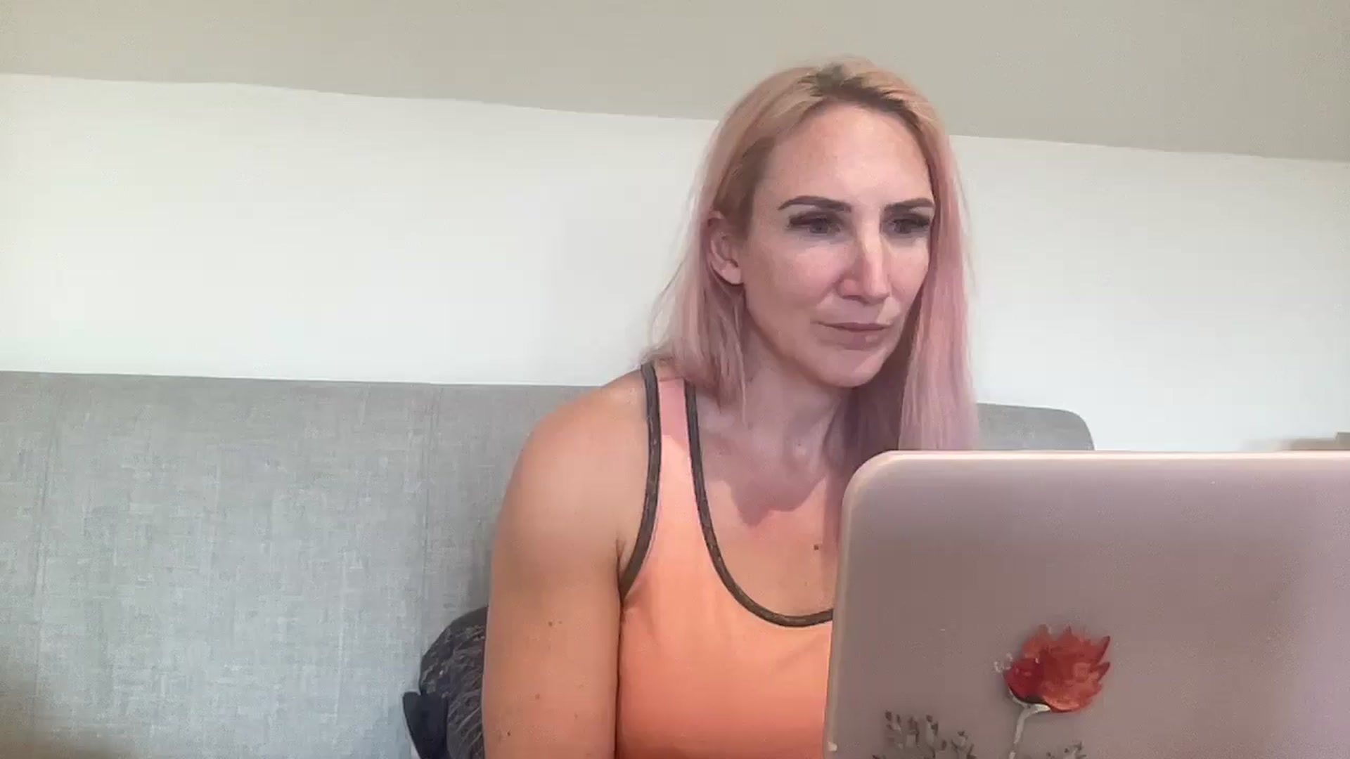 Gallery image thumbnail from Bellanoirxx's myfreecams stream on, 10/20/2025, 13:20 image 14 of 20