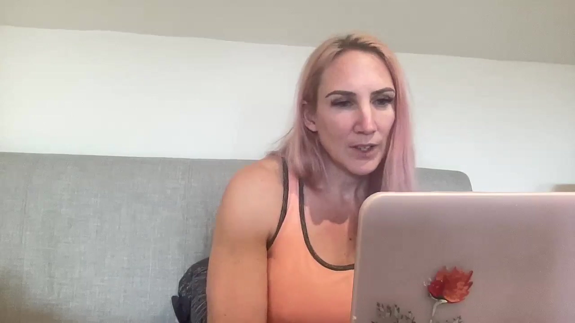 Gallery image thumbnail from Bellanoirxx's myfreecams stream on, 10/20/2025, 13:20 image 15 of 20
