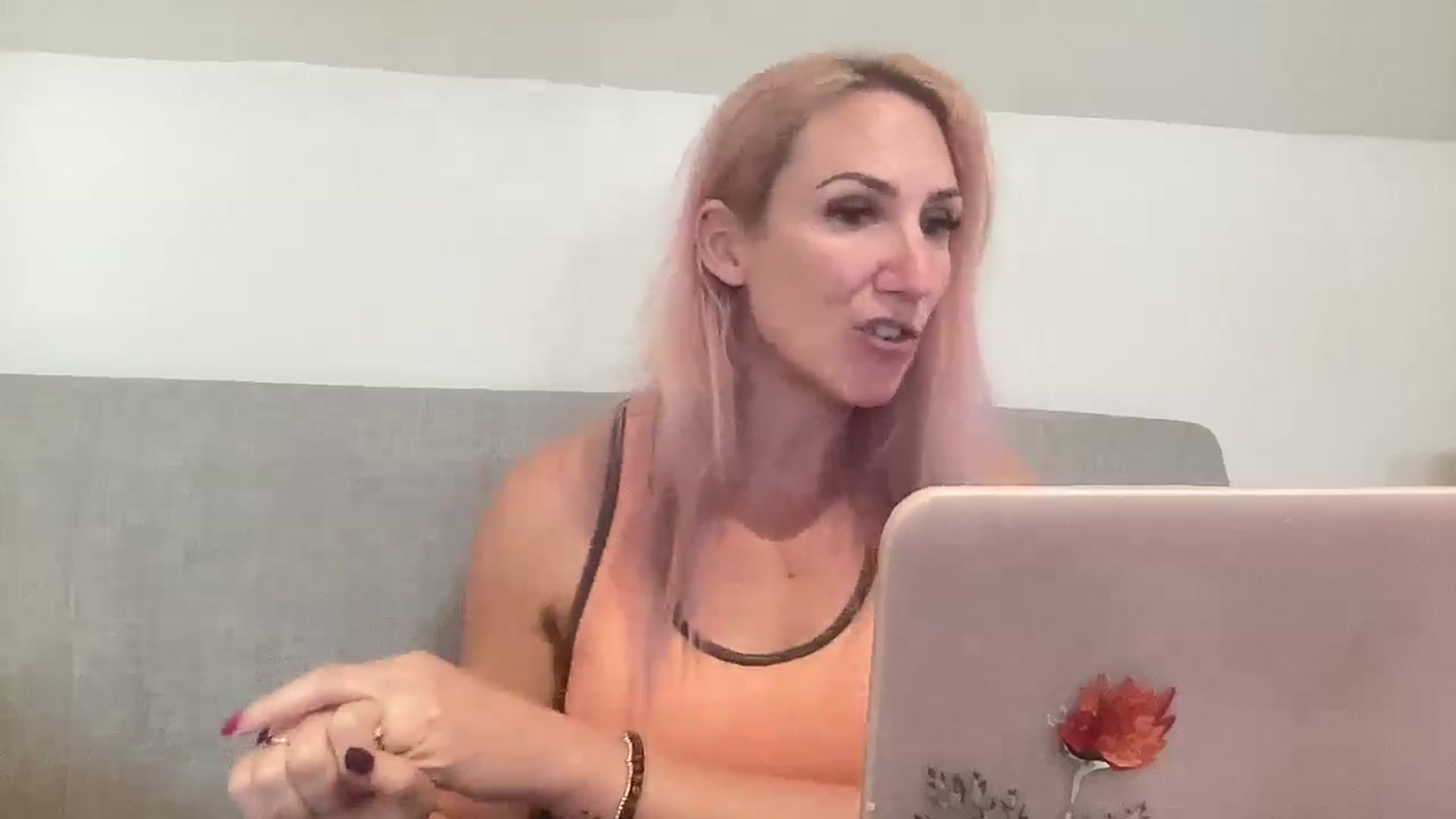 Gallery image thumbnail from Bellanoirxx's myfreecams stream on, 10/20/2025, 13:20 image 12 of 20