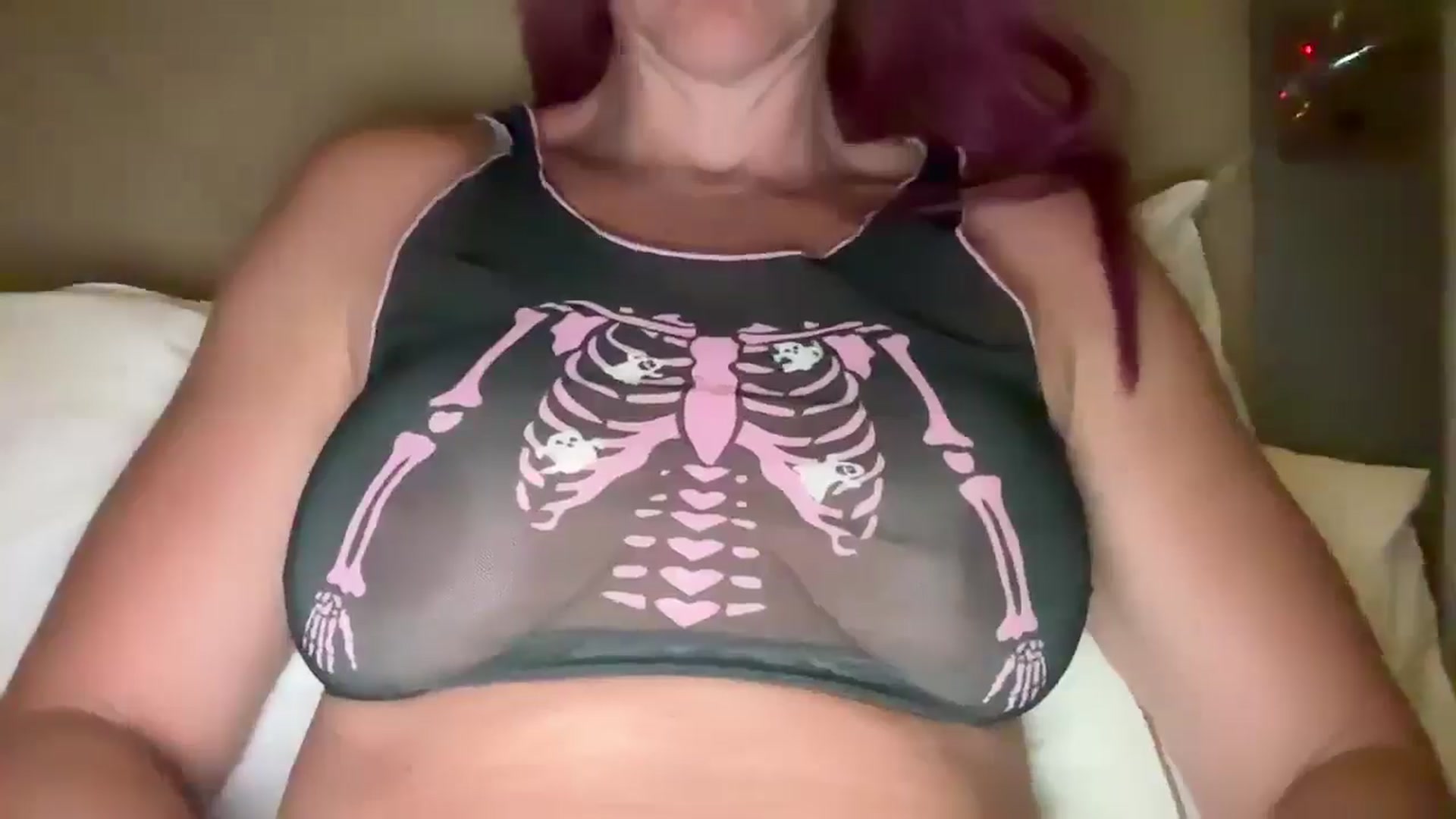 Gallery image thumbnail from Bellanoirxx's myfreecams stream on, 10/31/2025, 03:31 image 17 of 20