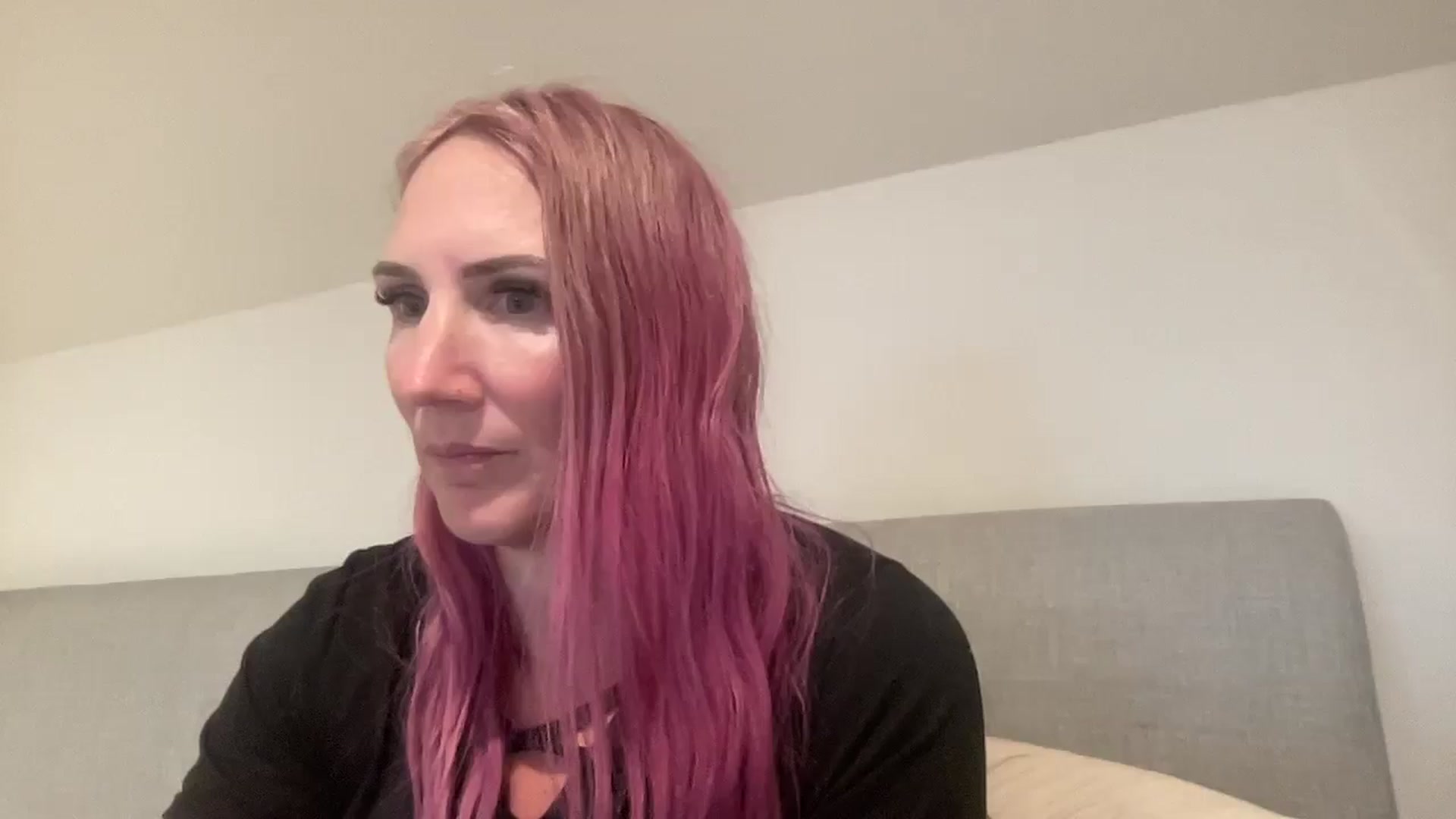 Gallery image thumbnail from Bellanoirxx's myfreecams stream on, 11/04/2025, 13:45 image 10 of 20