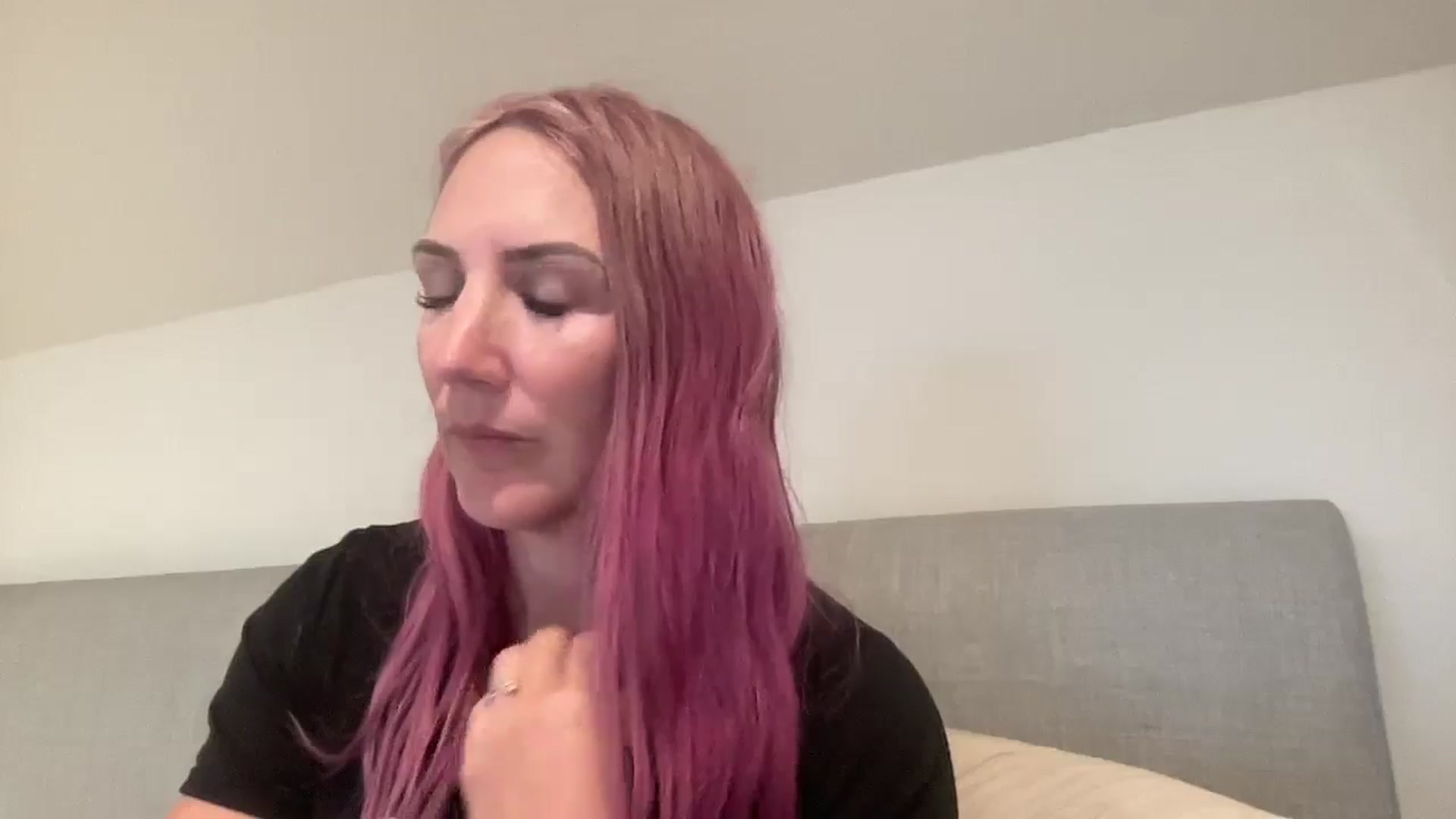 Gallery image thumbnail from Bellanoirxx's myfreecams stream on, 11/04/2025, 13:45 image 3 of 20