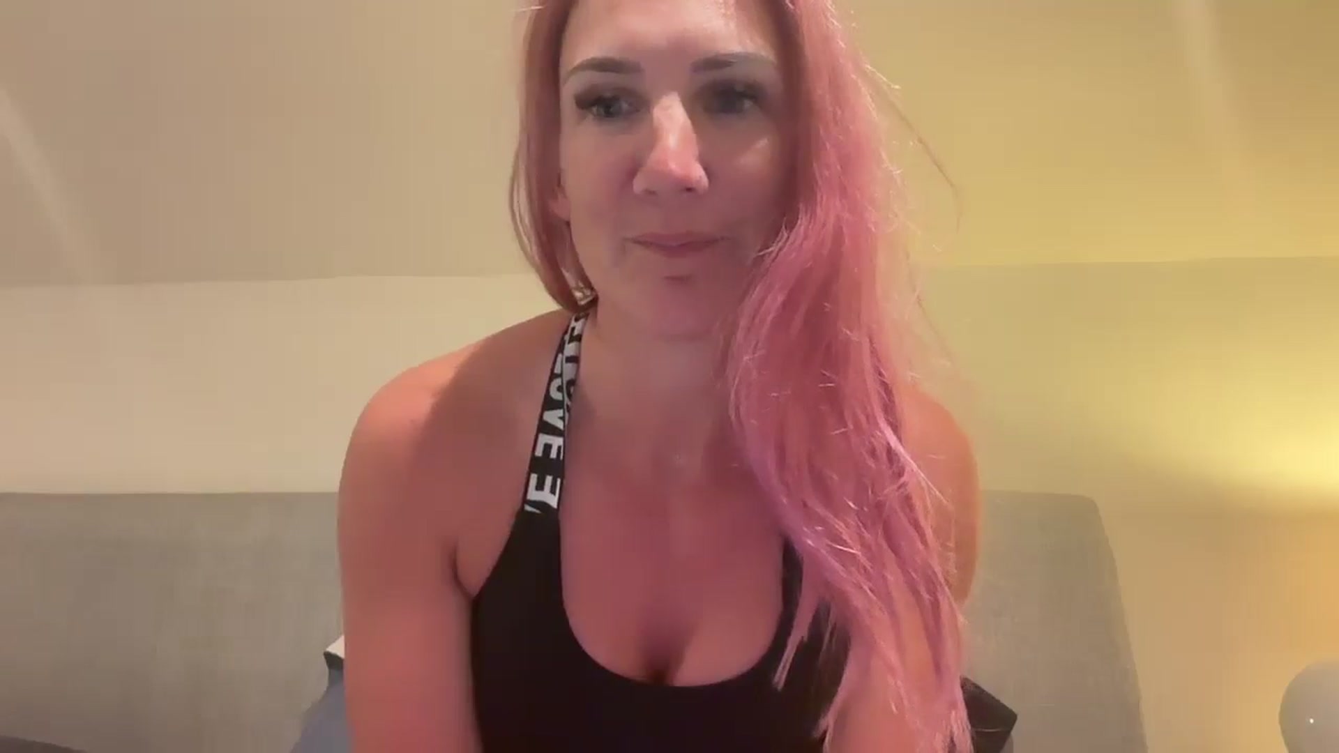 Gallery image thumbnail from Bellanoirxx's myfreecams stream on, 11/05/2025, 22:56 image 3 of 20