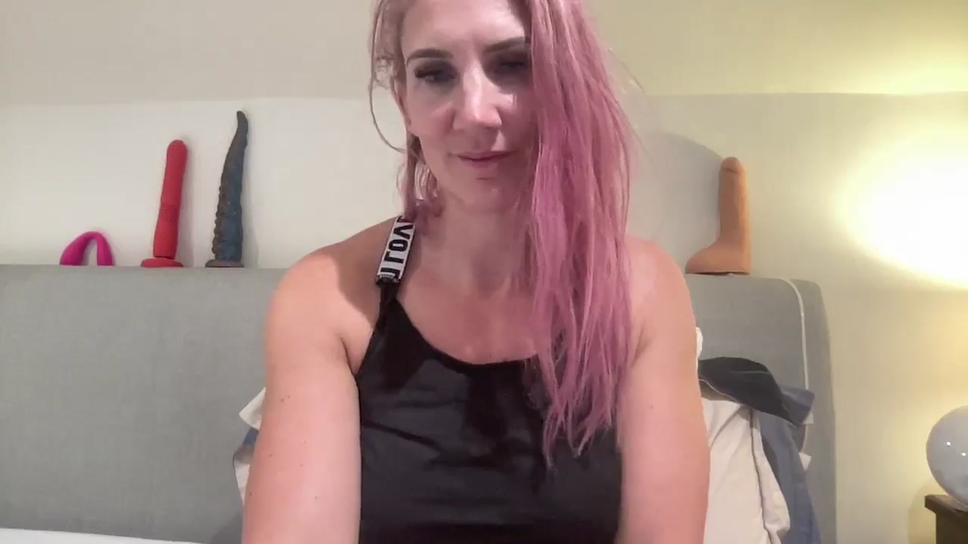 Gallery image thumbnail from Bellanoirxx's myfreecams stream on, 11/10/2025, 23:35 image 20 of 20