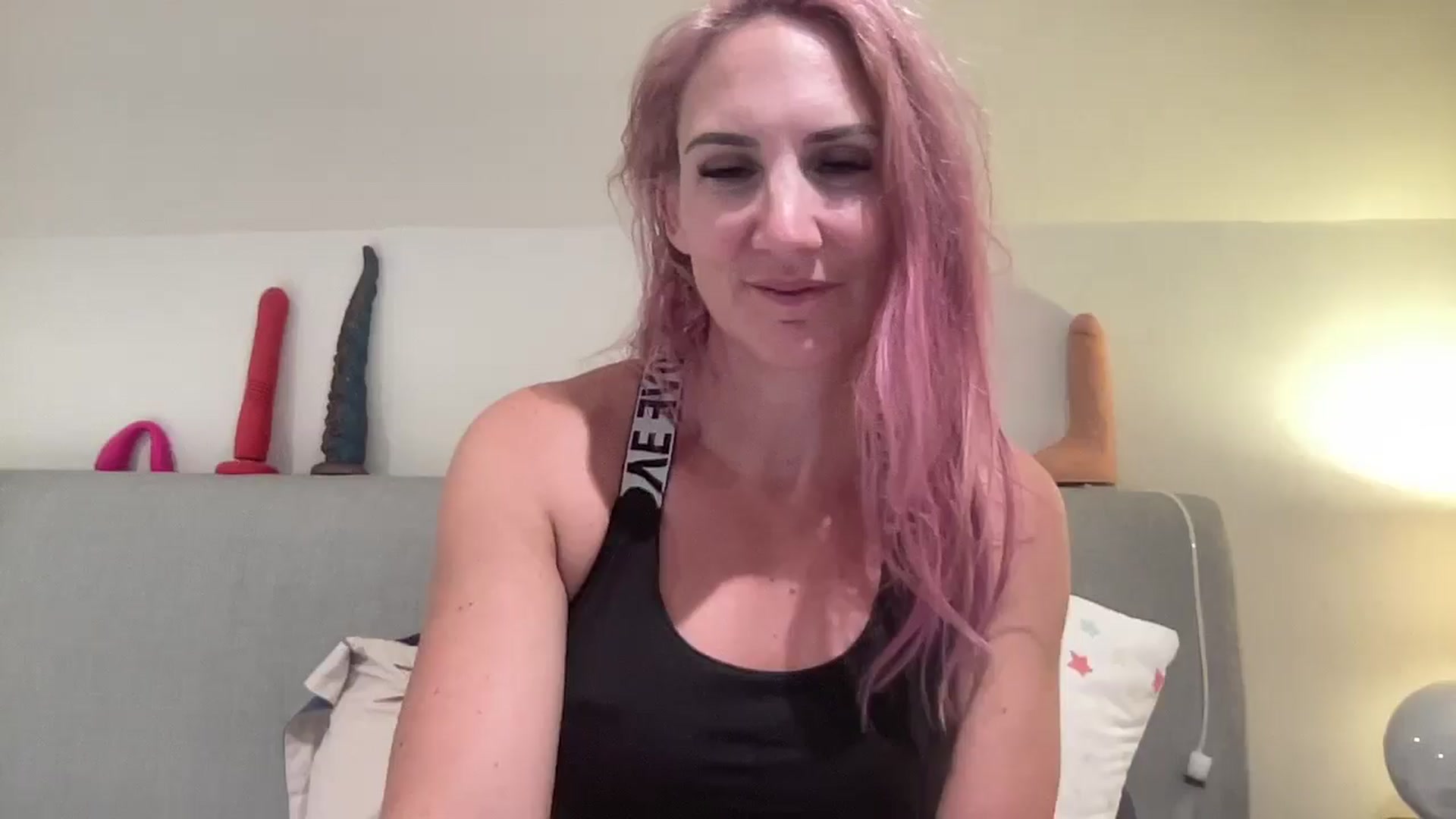 Gallery image thumbnail from Bellanoirxx's myfreecams stream on, 11/10/2025, 23:35 image 11 of 20
