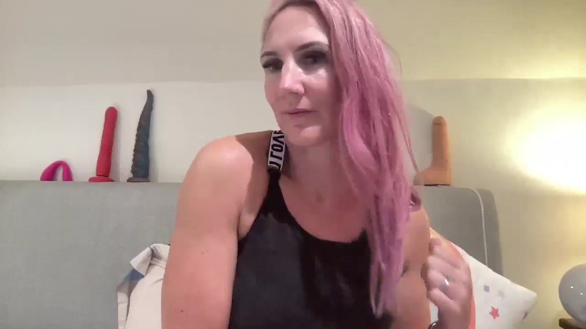 Gallery image thumbnail from Bellanoirxx's myfreecams stream on, 11/10/2025, 23:35 image 18 of 20