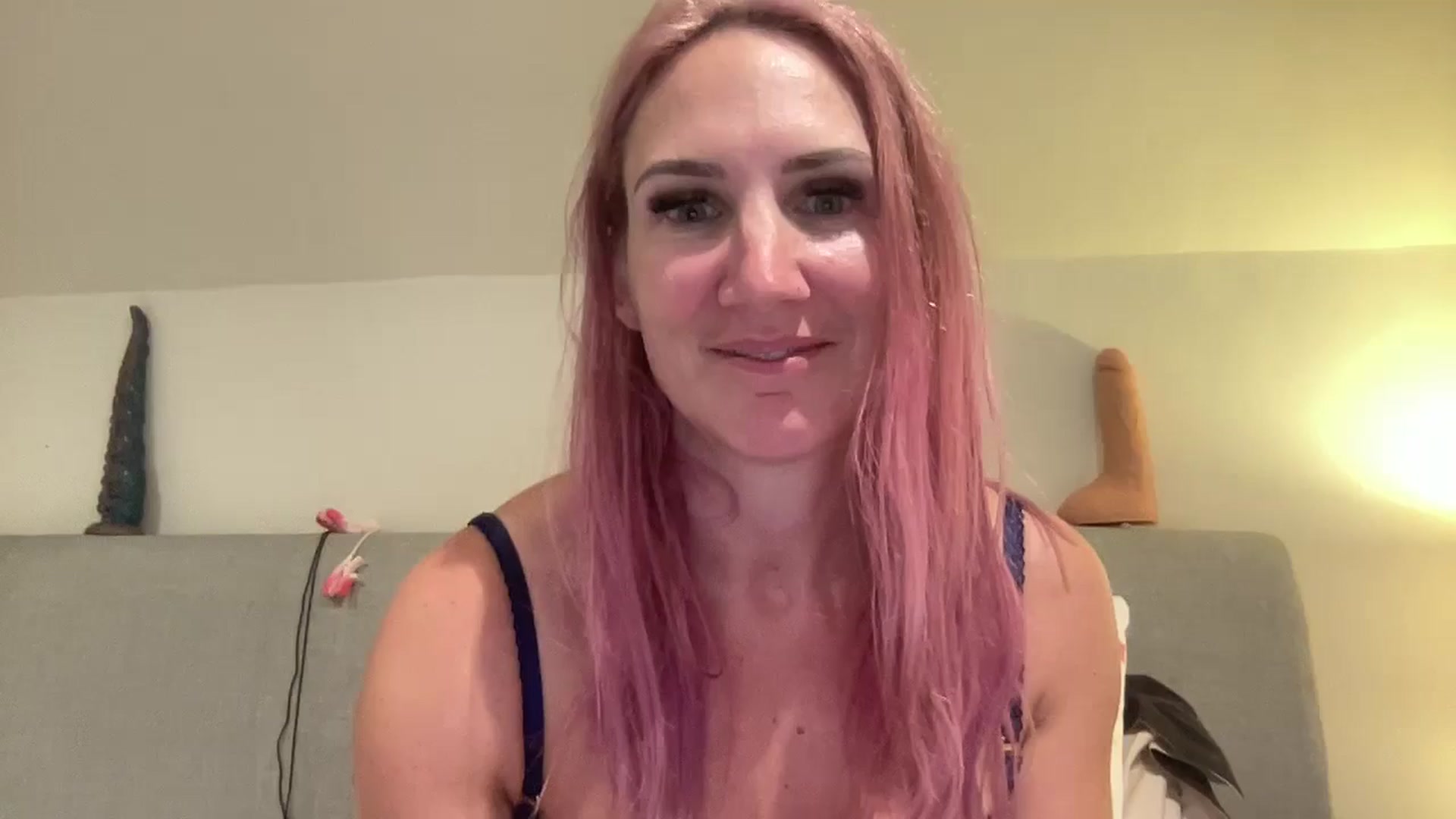 Gallery image thumbnail from Bellanoirxx's myfreecams stream on, 11/12/2025, 01:14 image 2 of 20