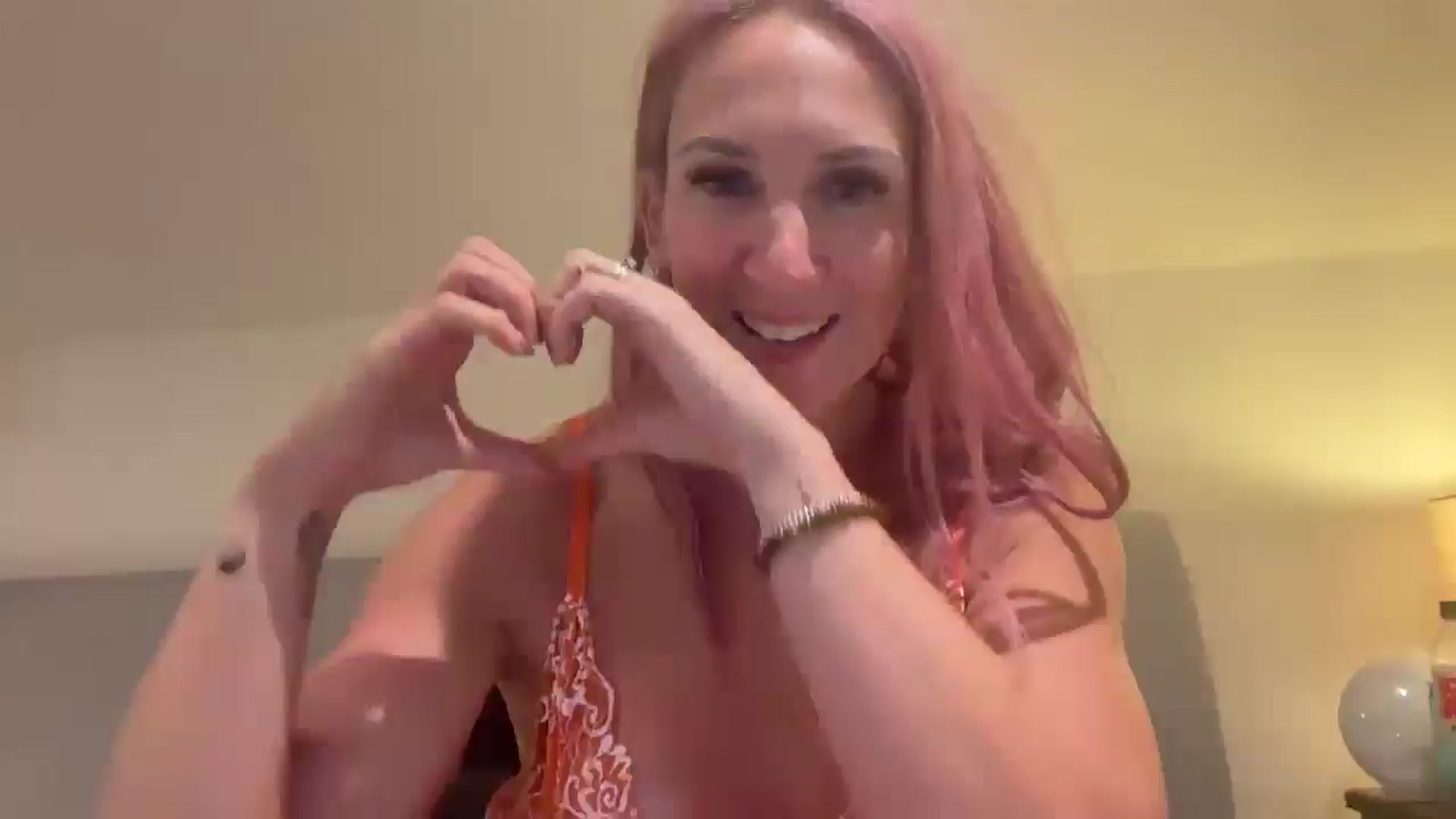 Gallery image thumbnail from Bellanoirxx's myfreecams stream on, 11/16/2025, 23:20 image 1 of 20
