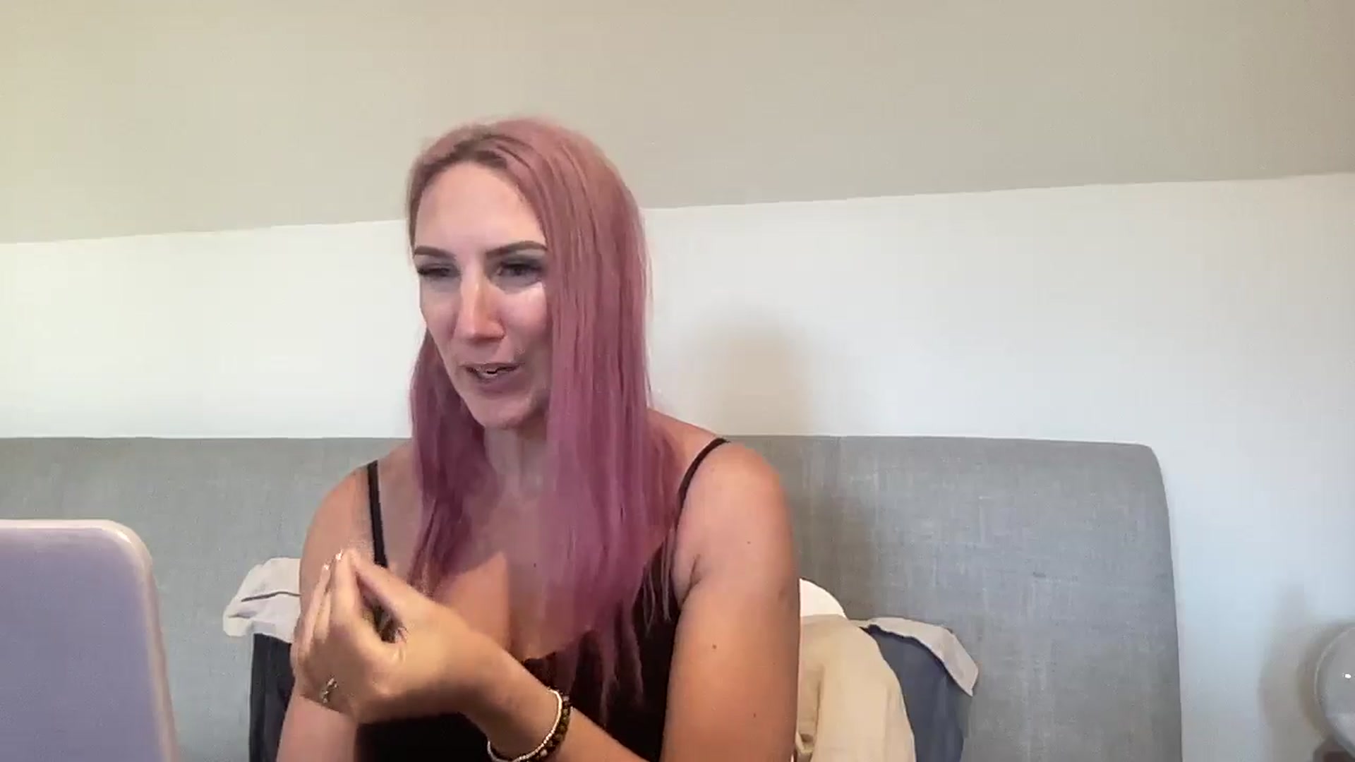 Gallery image thumbnail from Bellanoirxx's myfreecams stream on, 11/17/2025, 12:52 image 13 of 20