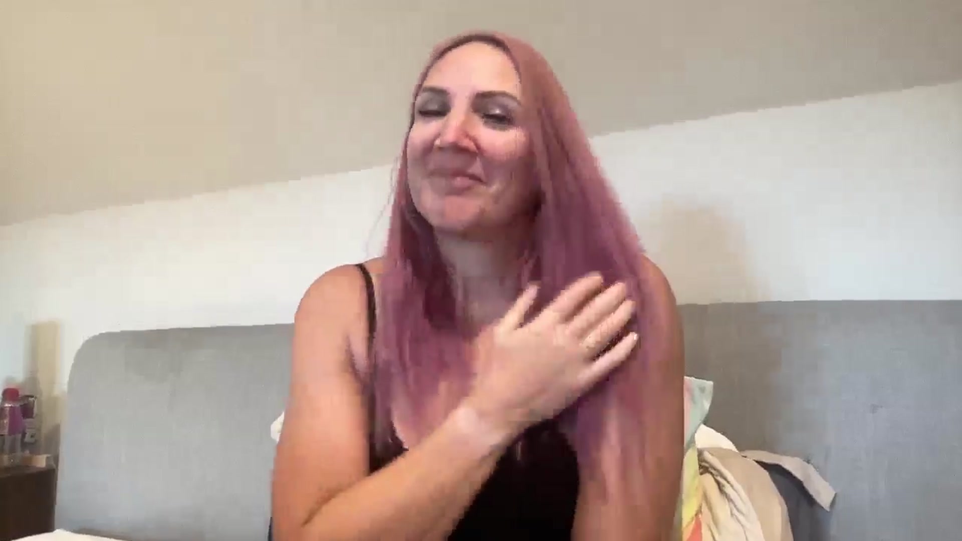 Gallery image thumbnail from Bellanoirxx's myfreecams stream on, 11/17/2025, 12:52 image 4 of 20
