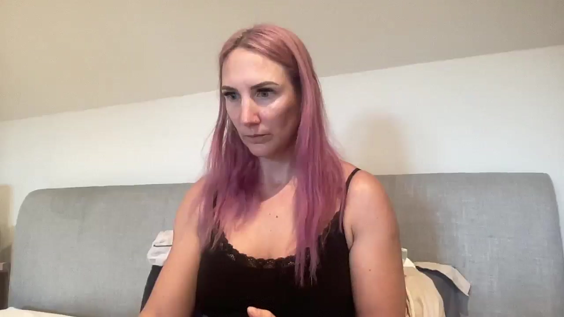 Gallery image thumbnail from Bellanoirxx's myfreecams stream on, 11/17/2025, 12:52 image 2 of 20
