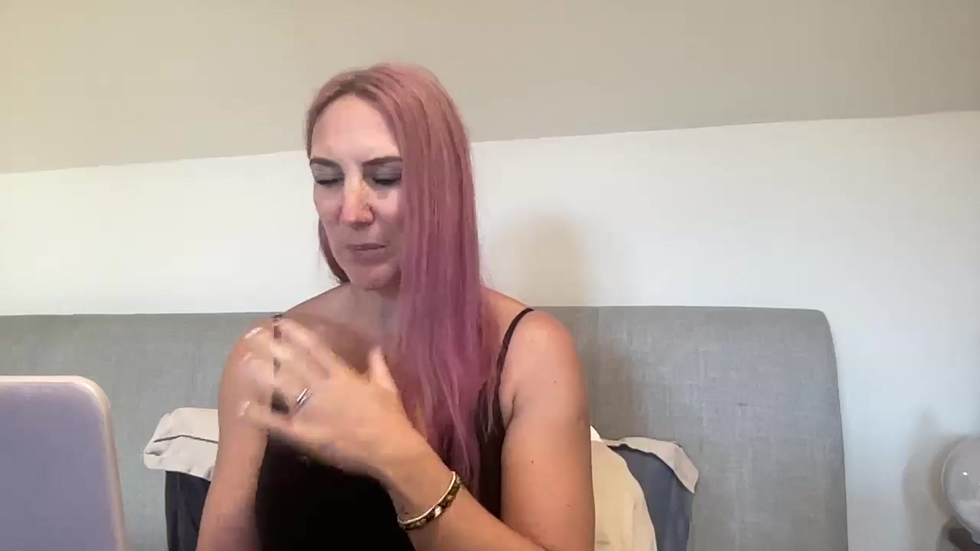 Gallery image thumbnail from Bellanoirxx's myfreecams stream on, 11/17/2025, 12:52 image 10 of 20