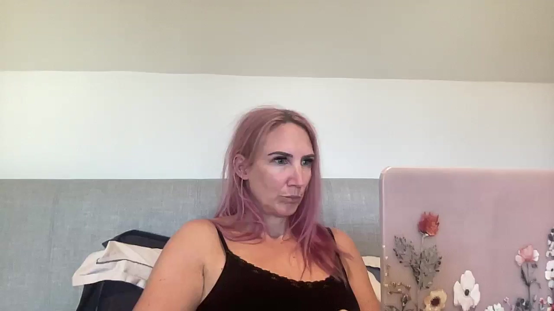 Gallery image thumbnail from Bellanoirxx's myfreecams stream on, 11/17/2025, 14:07 image 19 of 20