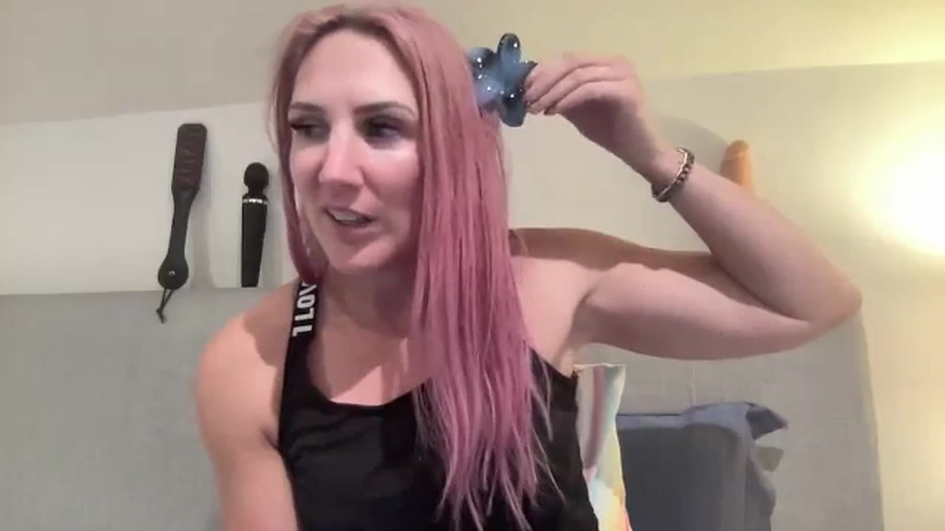 Gallery image thumbnail from Bellanoirxx's myfreecams stream on, 11/21/2025, 24:35 image 11 of 20