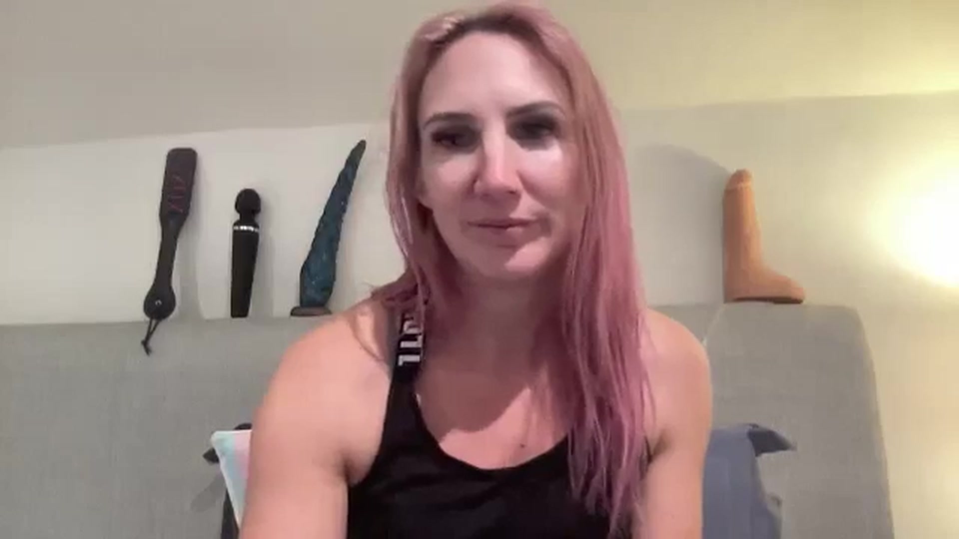 Gallery image thumbnail from Bellanoirxx's myfreecams stream on, 11/21/2025, 24:35 image 4 of 20