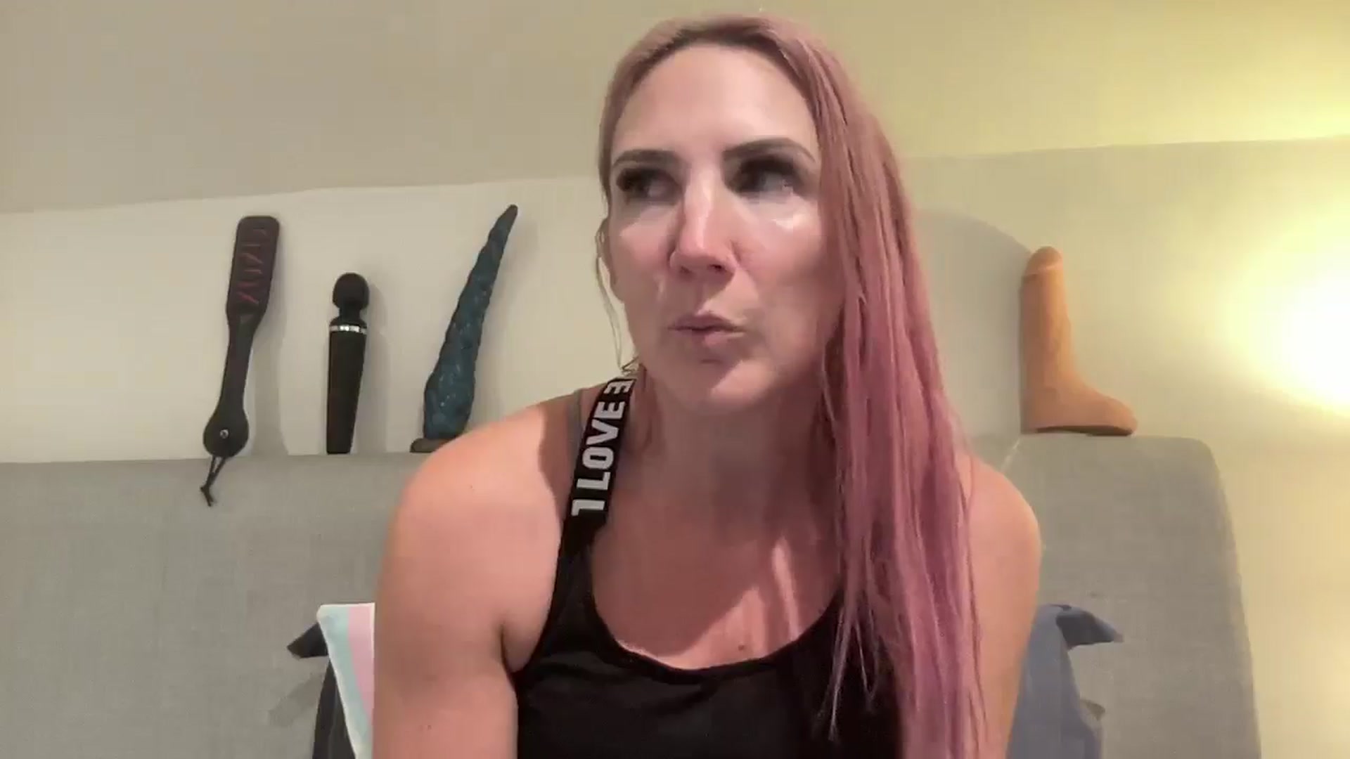Gallery image thumbnail from Bellanoirxx's myfreecams stream on, 11/21/2025, 24:35 image 2 of 20