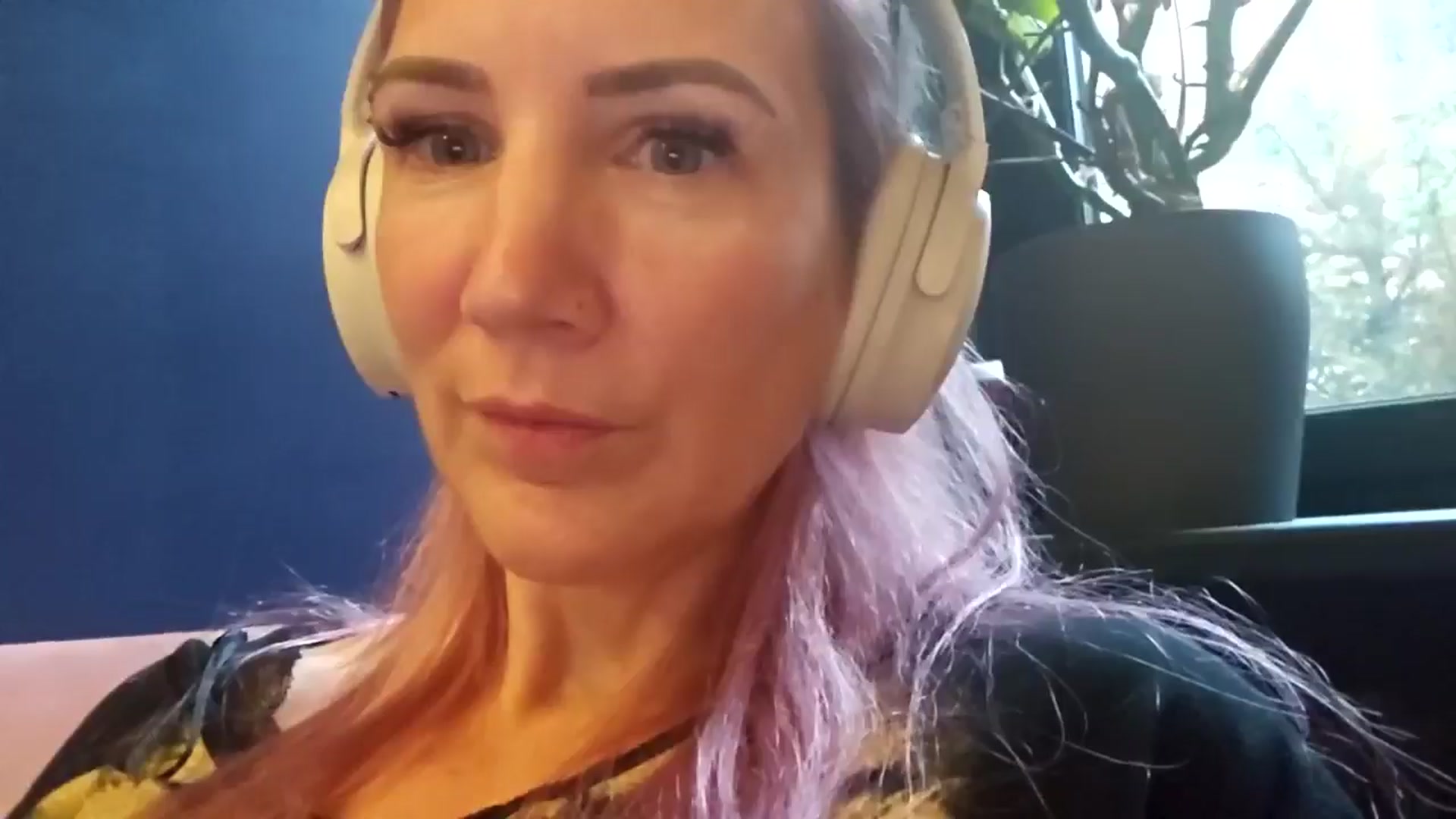 Gallery image thumbnail from Bellanoirxx's myfreecams stream on, 12/02/2025, 10:28 image 18 of 20