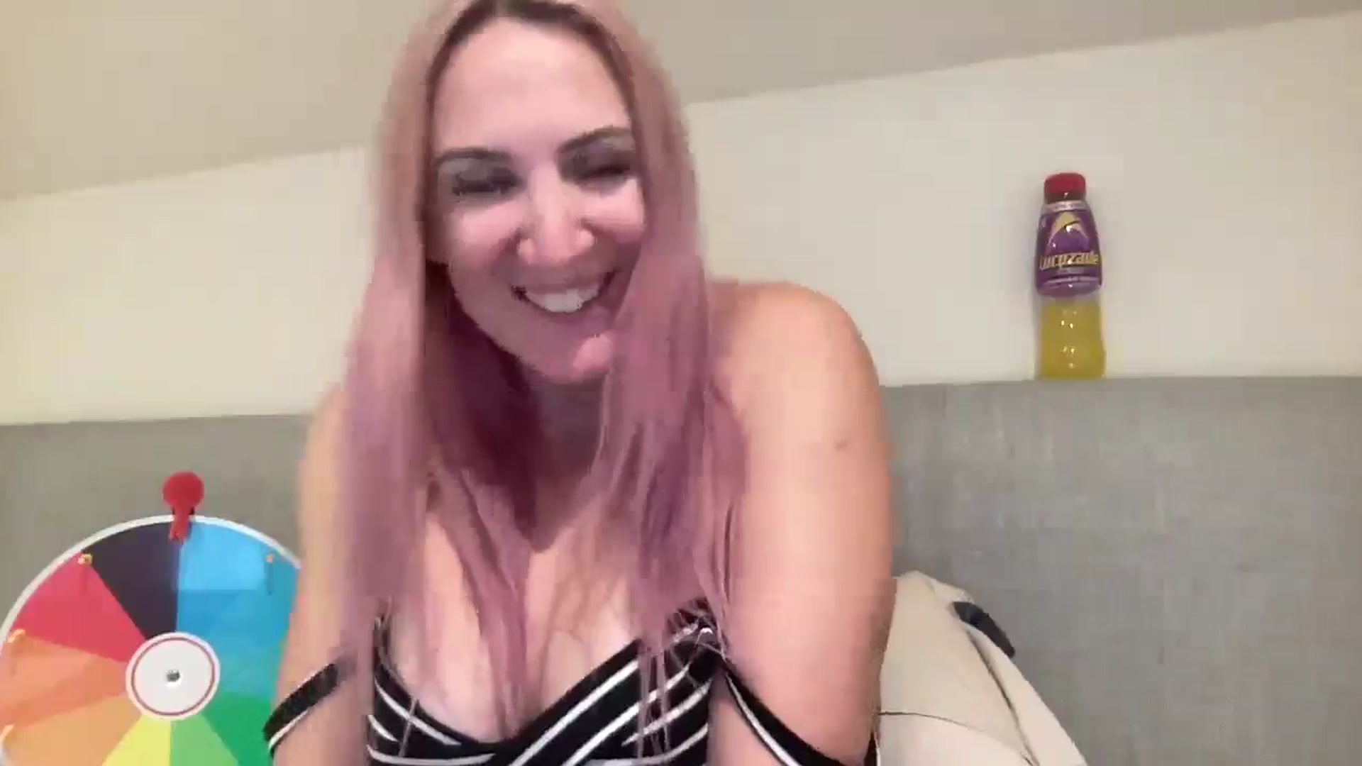 Gallery image thumbnail from Bellanoirxx's myfreecams stream on, 12/03/2025, 21:36 image 18 of 20