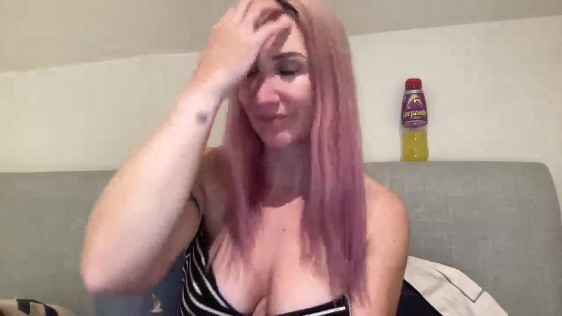 Gallery image thumbnail from Bellanoirxx's myfreecams stream on, 12/03/2025, 21:36 image 14 of 20