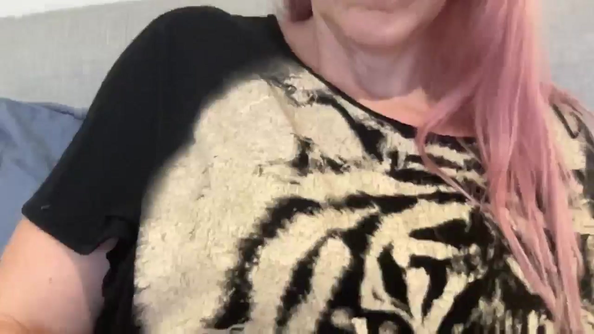 Gallery image thumbnail from Bellanoirxx's myfreecams stream on, 12/04/2025, 13:54 image 8 of 20