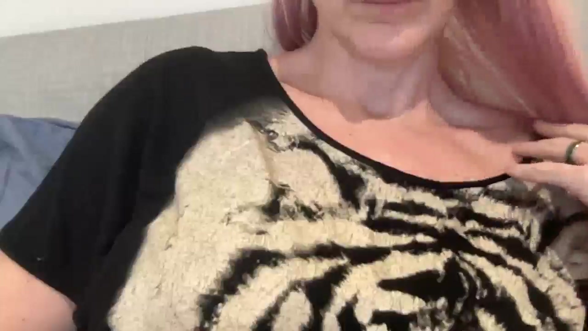 Gallery image thumbnail from Bellanoirxx's myfreecams stream on, 12/04/2025, 13:54 image 4 of 20