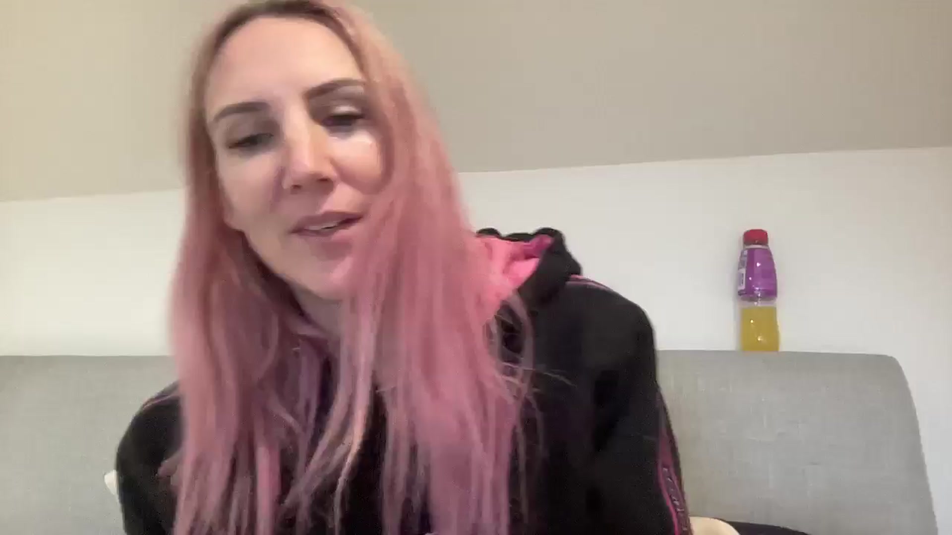 Gallery image thumbnail from Bellanoirxx's myfreecams stream on, 12/05/2025, 12:50 image 5 of 20