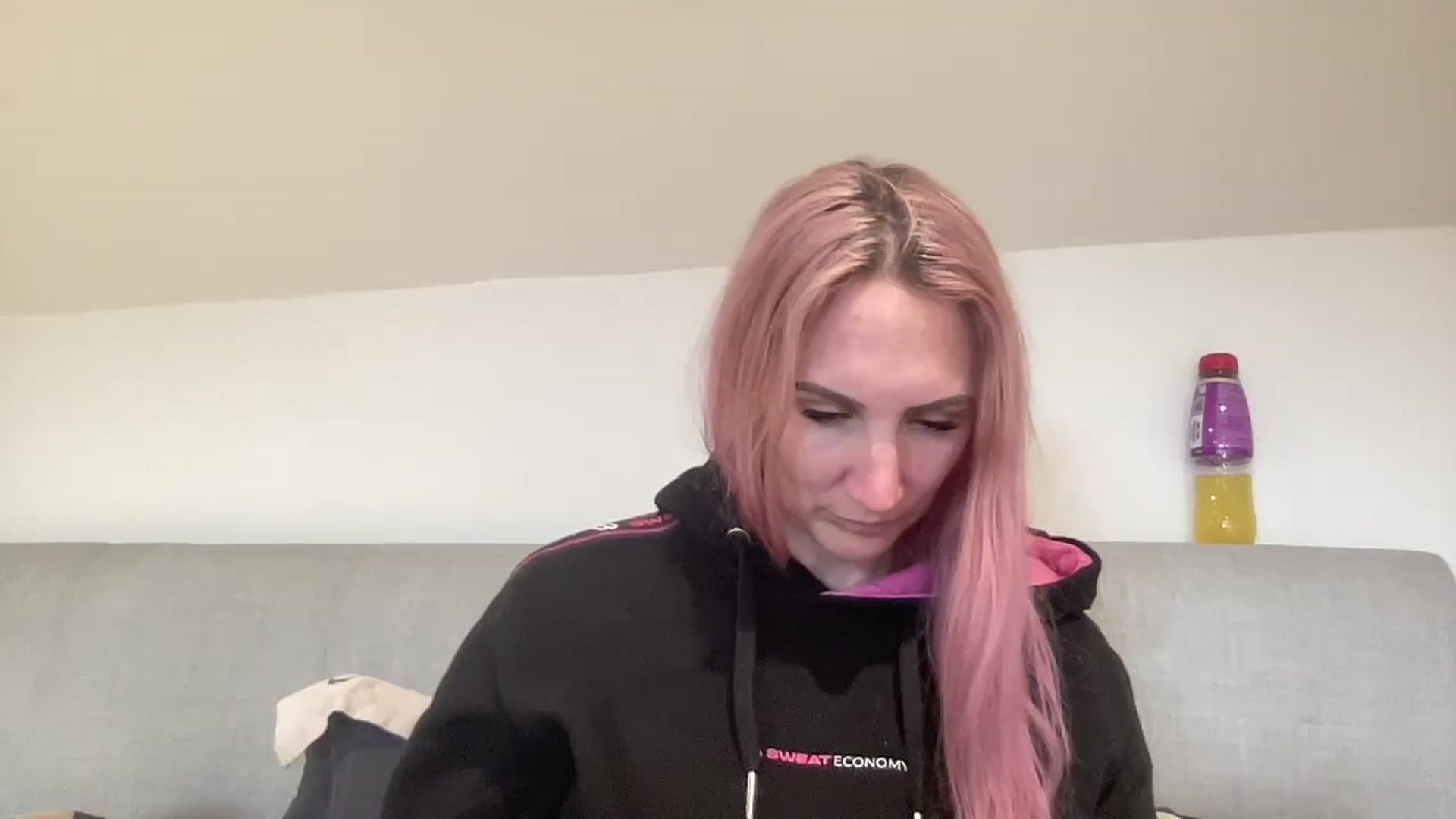 Gallery image thumbnail from Bellanoirxx's myfreecams stream on, 12/05/2025, 12:50 image 14 of 20