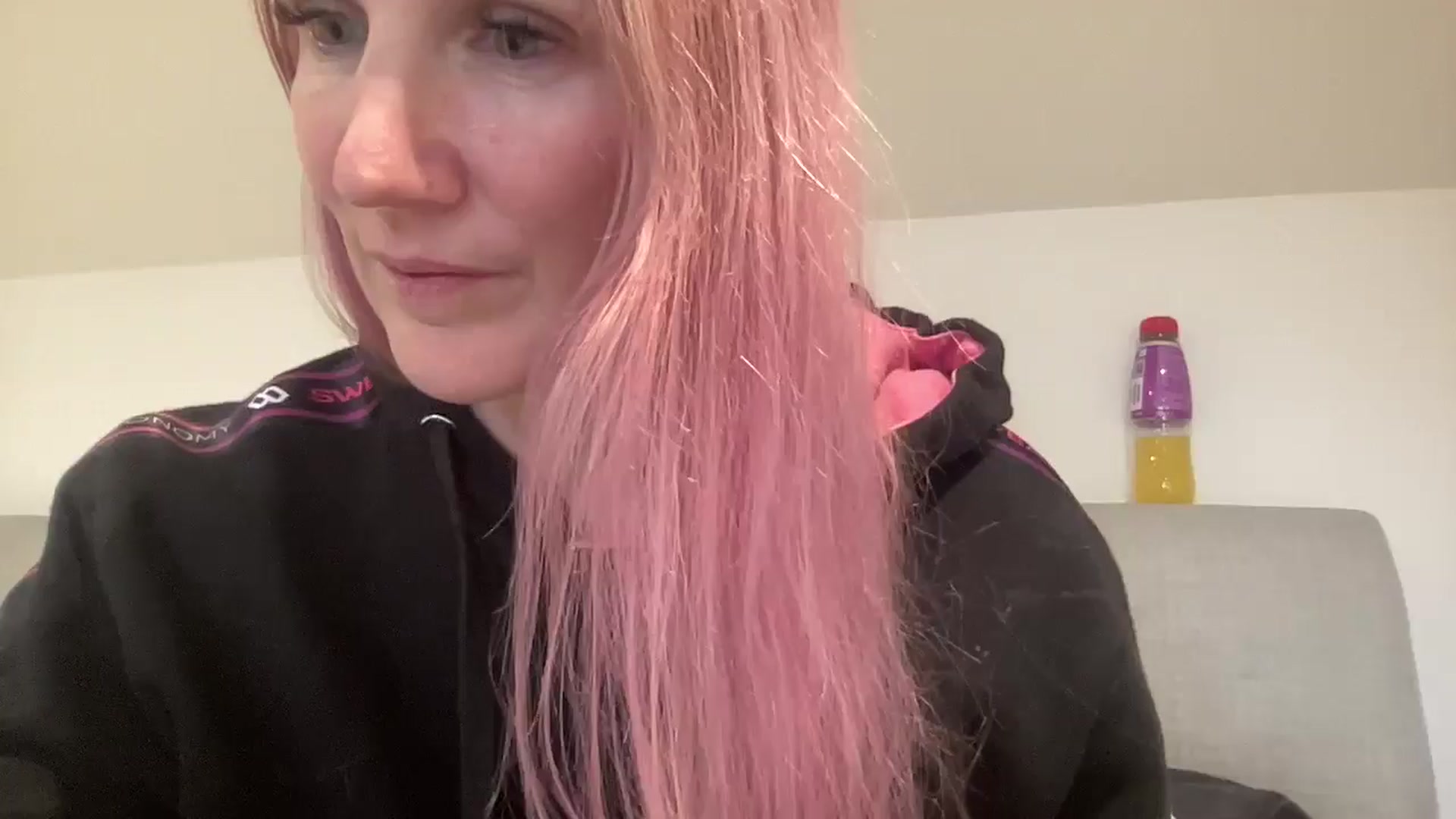 Gallery image thumbnail from Bellanoirxx's myfreecams stream on, 12/05/2025, 12:50 image 6 of 20