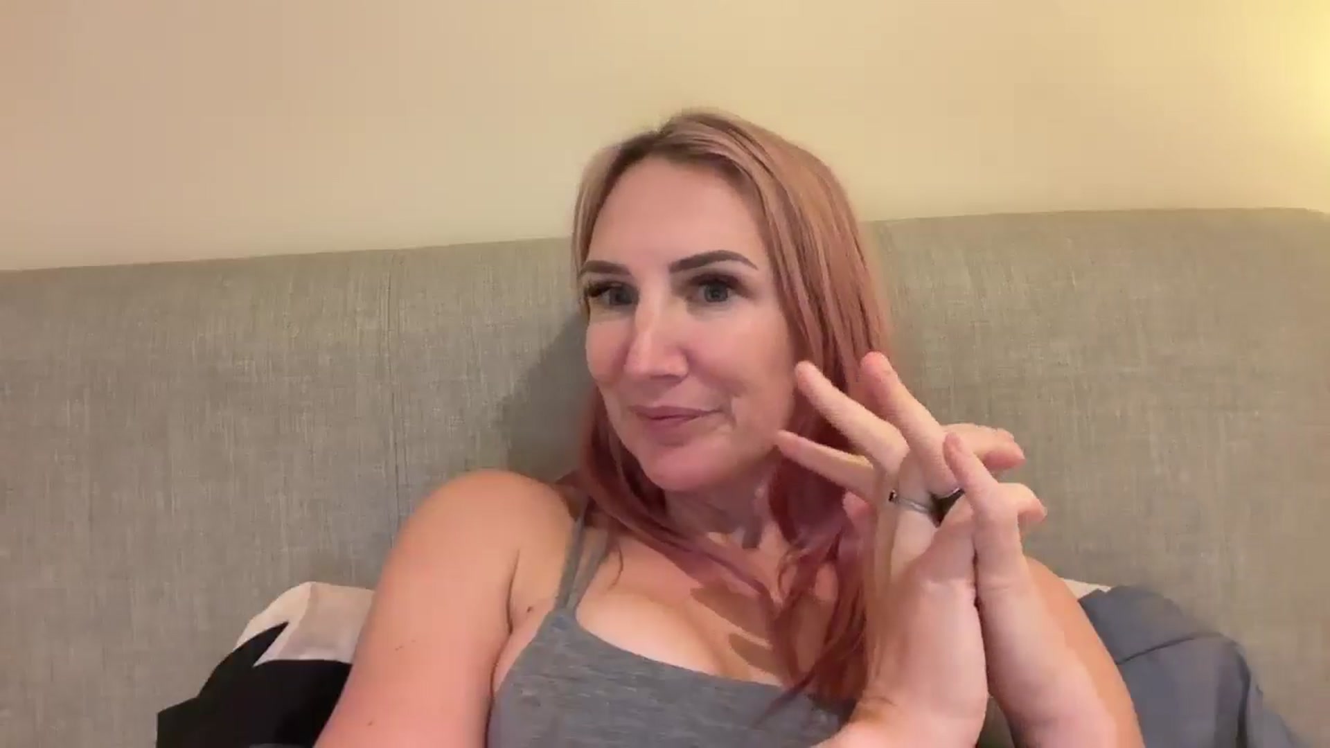 Gallery image thumbnail from Bellanoirxx's myfreecams stream on, 12/07/2025, 19:00 image 7 of 20
