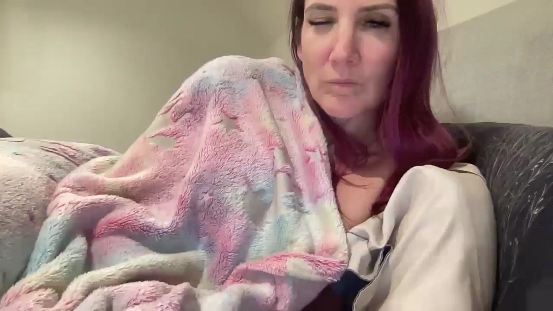 Gallery image thumbnail from Bellanoirxx's myfreecams stream on, 12/12/2025, 02:14 image 9 of 20