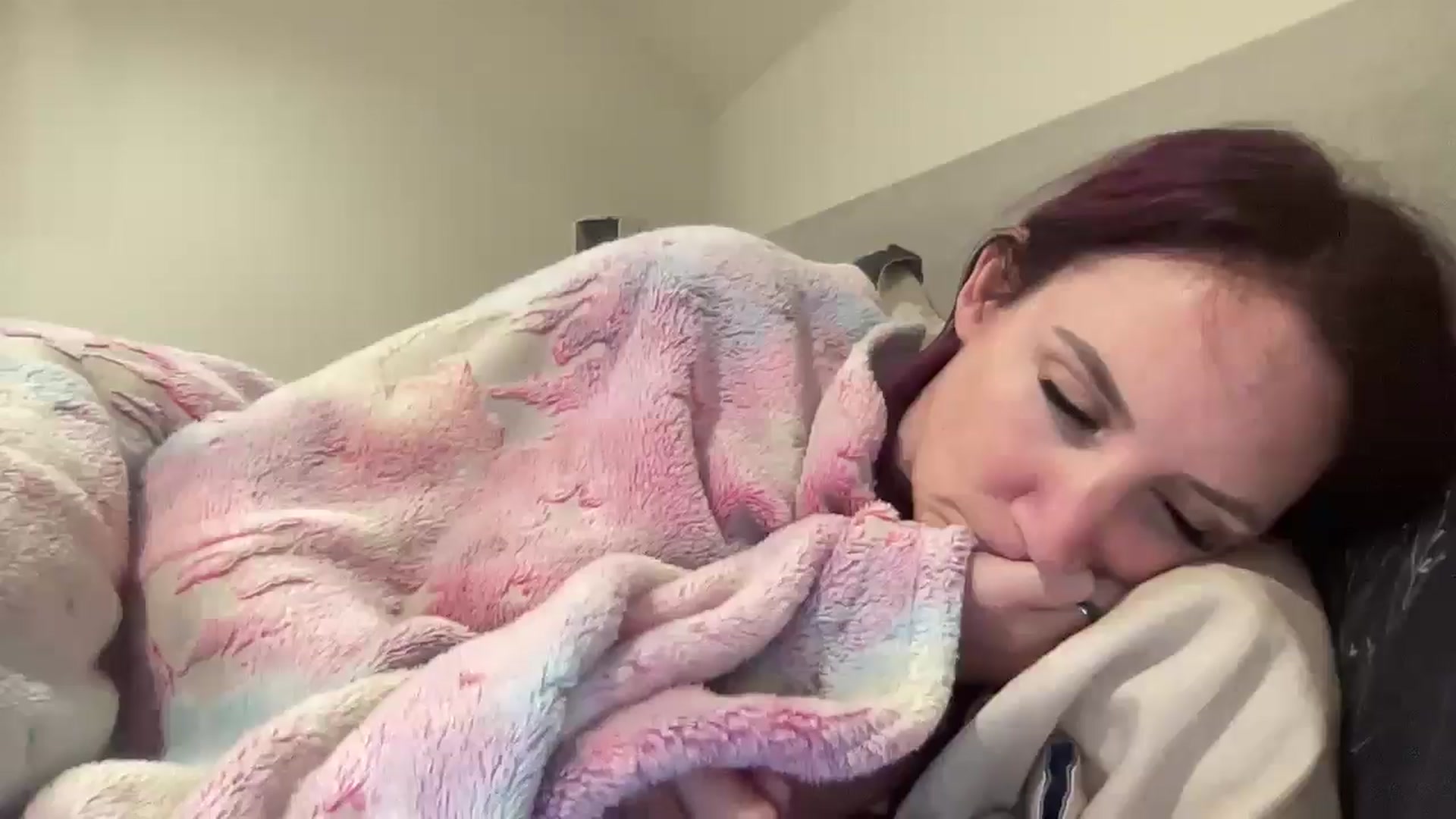 Gallery image thumbnail from Bellanoirxx's myfreecams stream on, 12/12/2025, 02:14 image 7 of 20