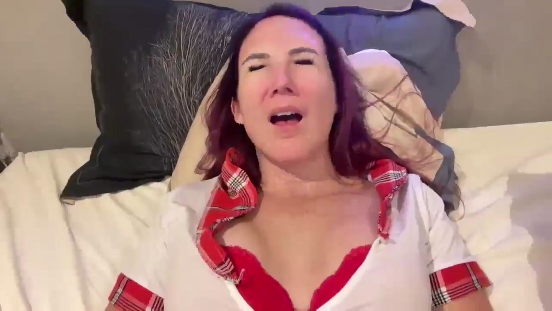 Gallery image thumbnail from Bellanoirxx's myfreecams stream on, 12/18/2025, 24:43 image 20 of 20