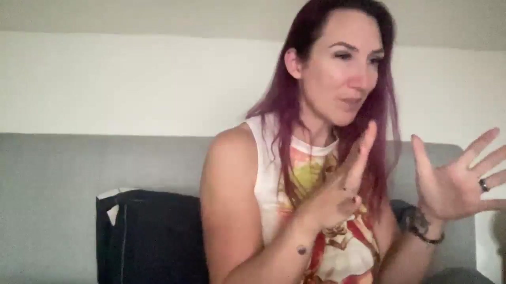 Gallery image thumbnail from Bellanoirxx's myfreecams stream on, 12/23/2025, 11:56 image 14 of 20